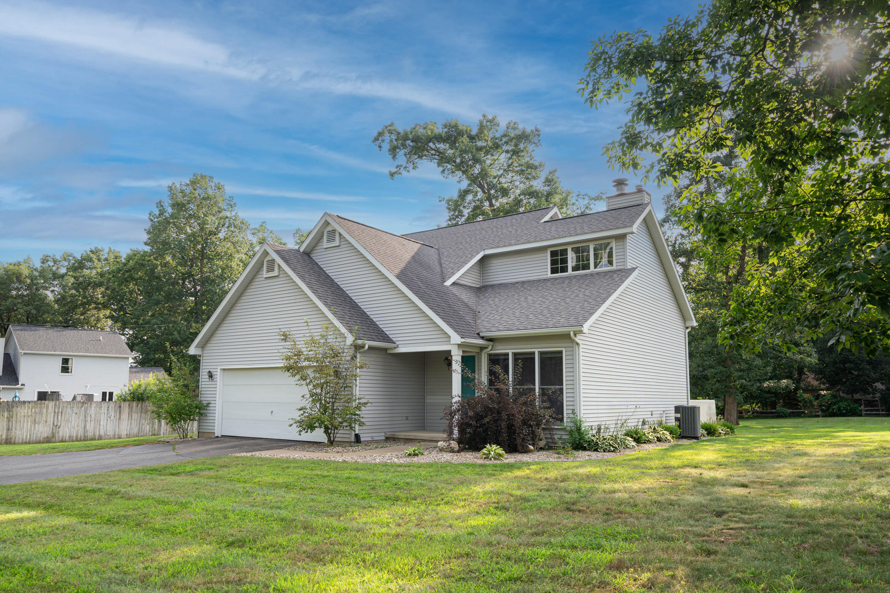 16301 10 Mile Road Property Photo 1