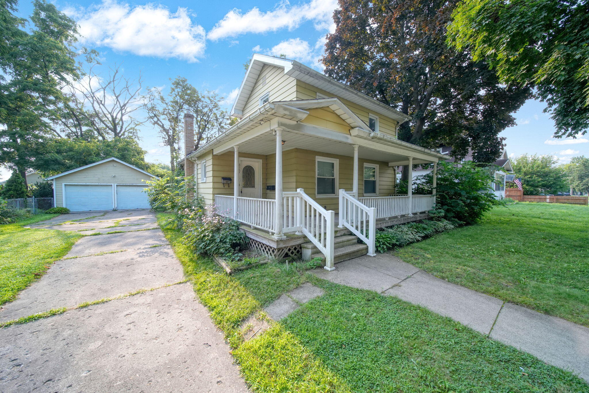 827 Backus Street Property Photo 1
