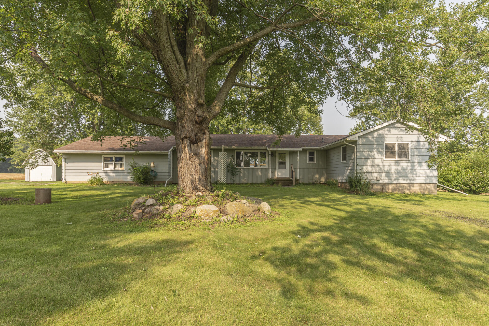 7926 Schneider Road Property Photo 1