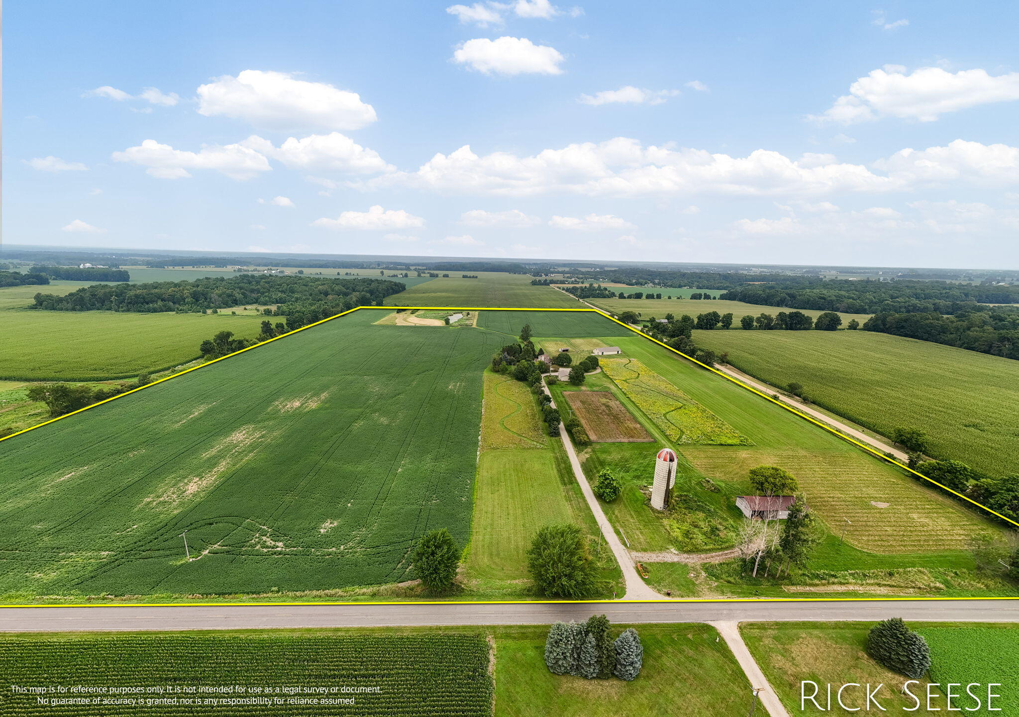 2094 W Peck Lake Road Property Photo 1