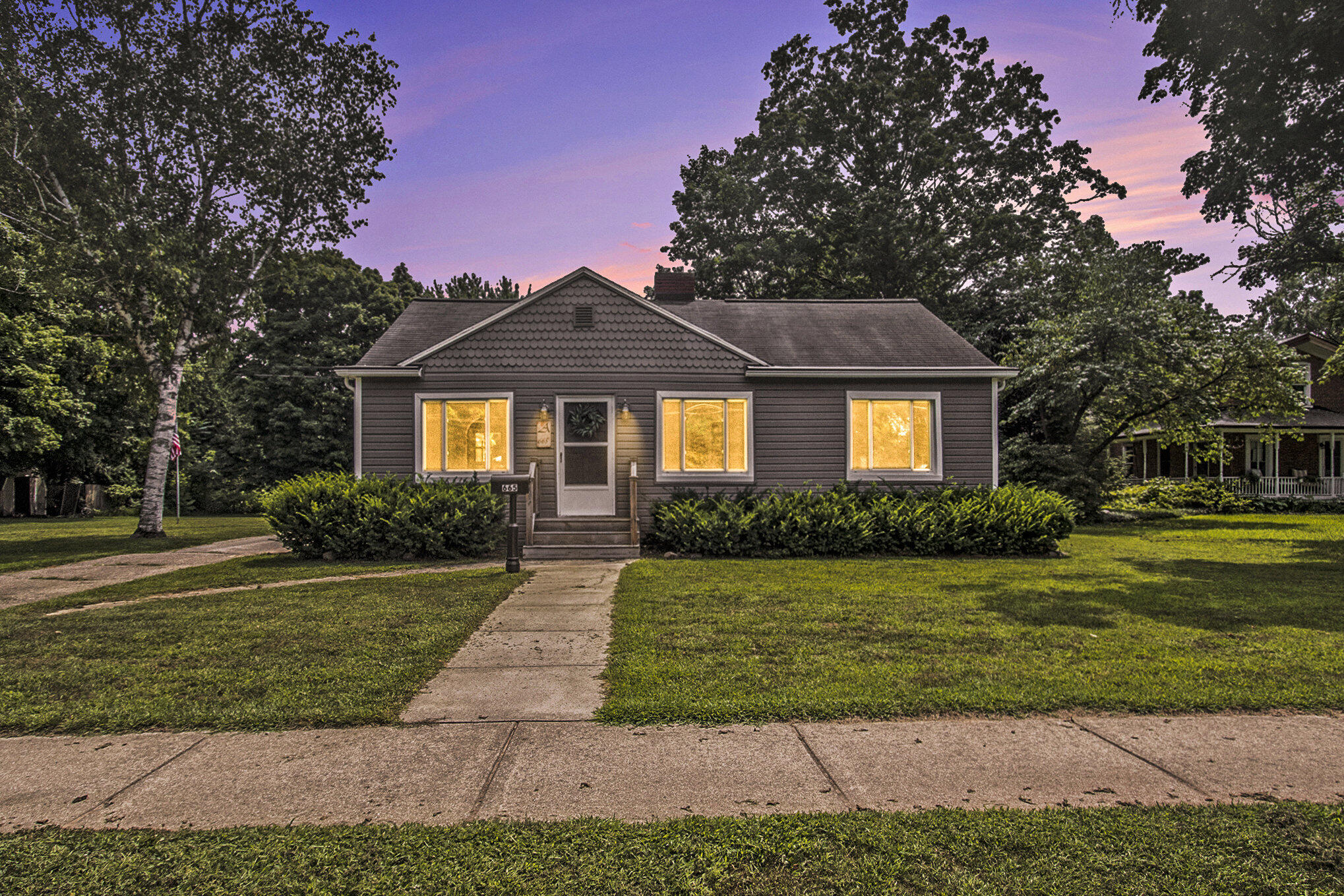 665 Ely Street Property Photo 1