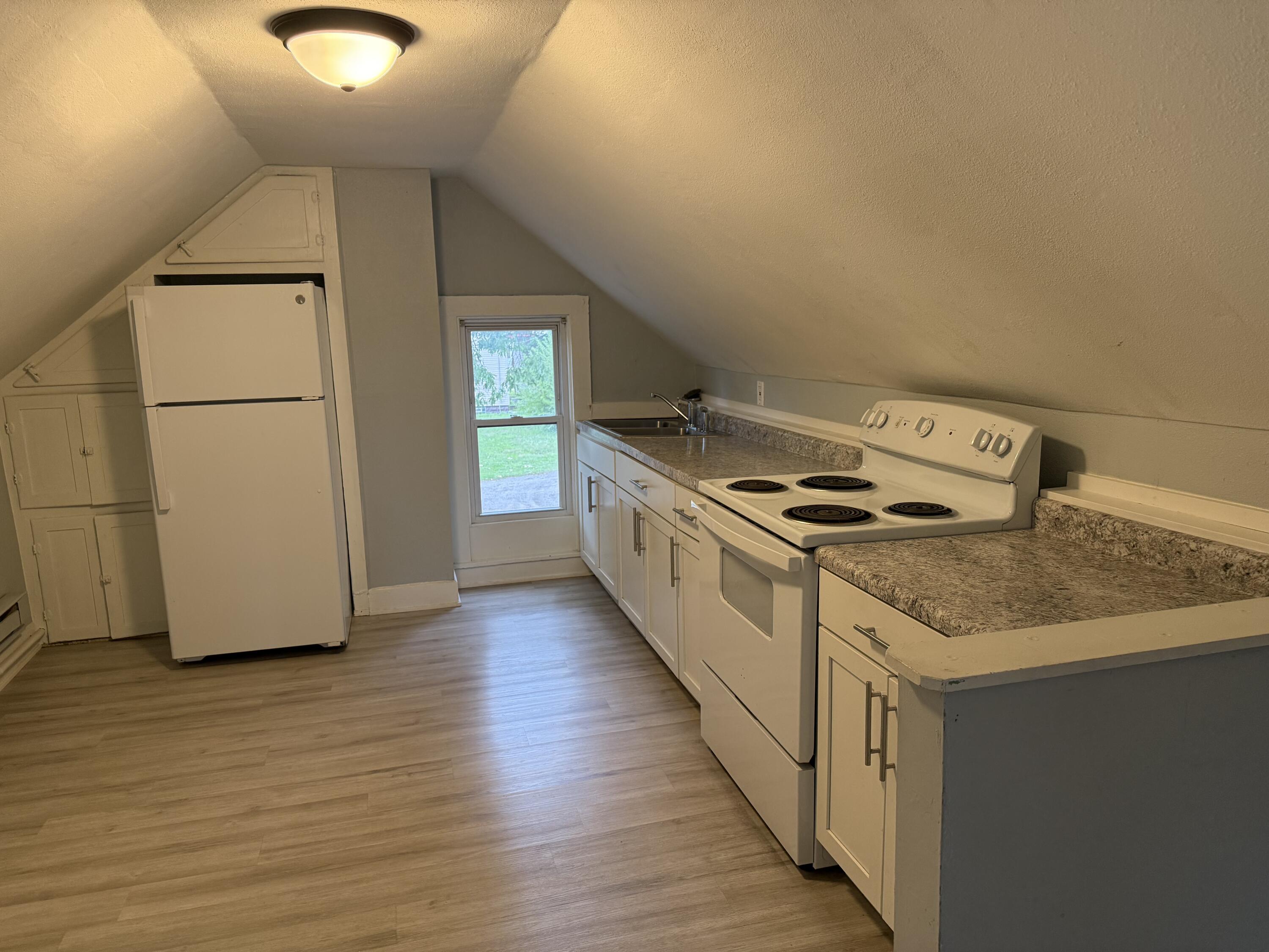 2921 Peck Street Property Photo 9