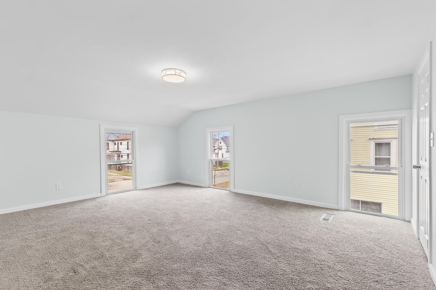 143 Park Street Property Photo 25
