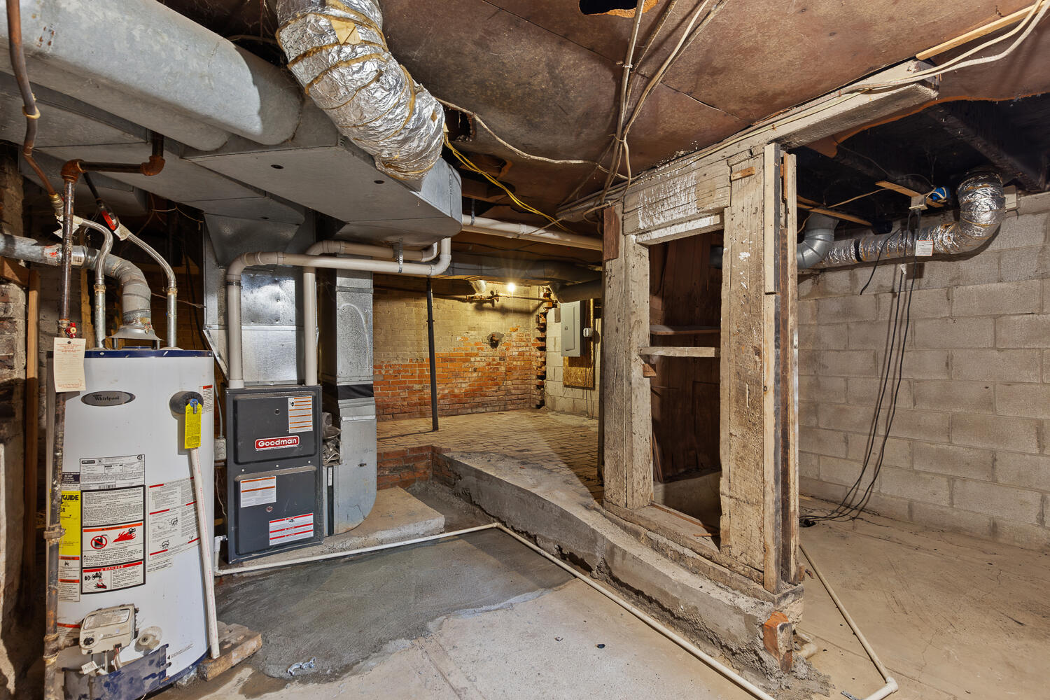 143 Park Street Property Photo 27