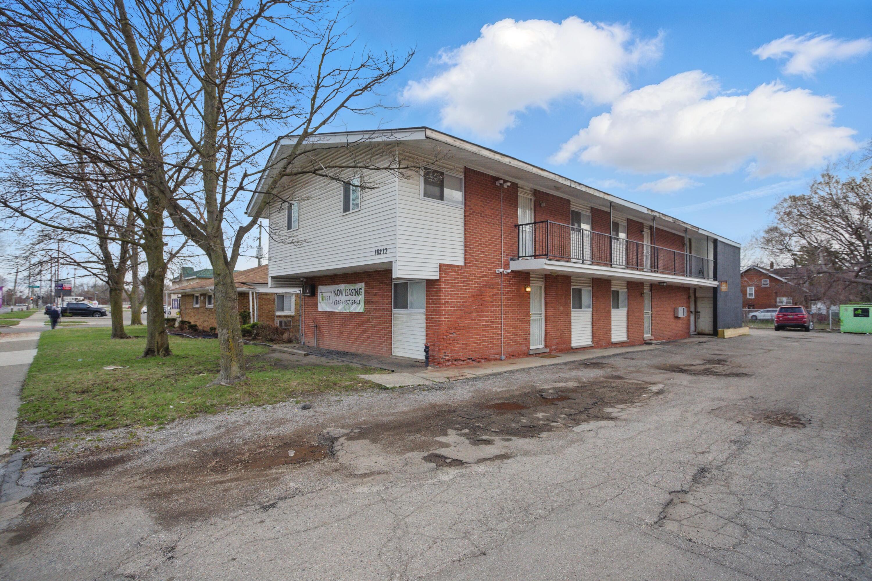 16217 Greenfield Road Property Photo 2