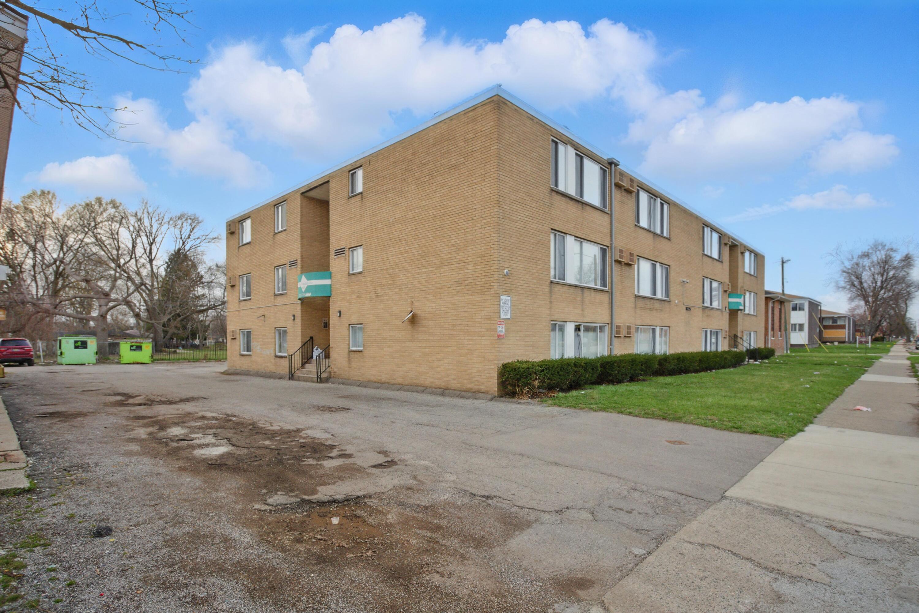 16217 Greenfield Road Property Photo 3