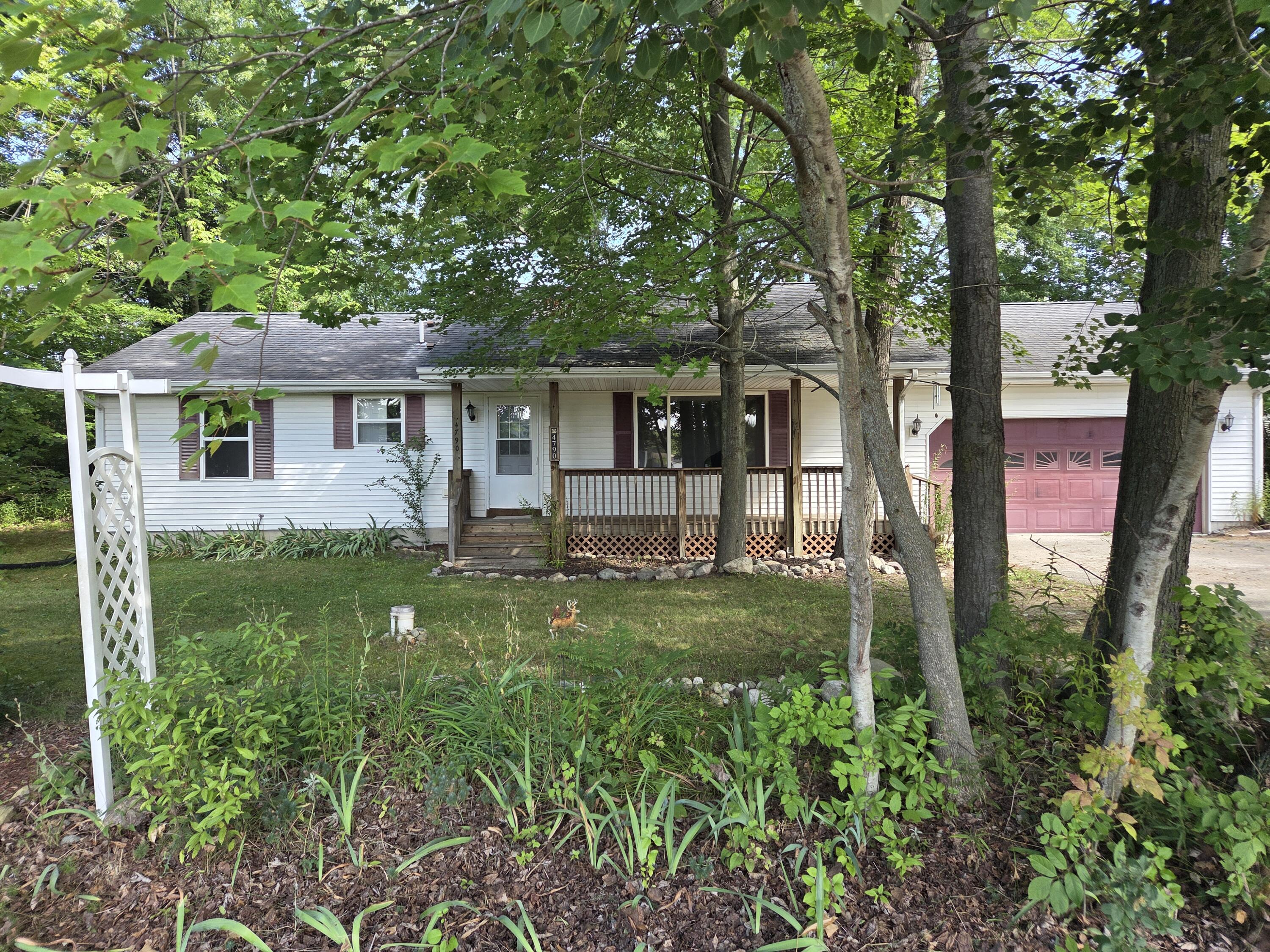 4790 4th Street Property Photo 2