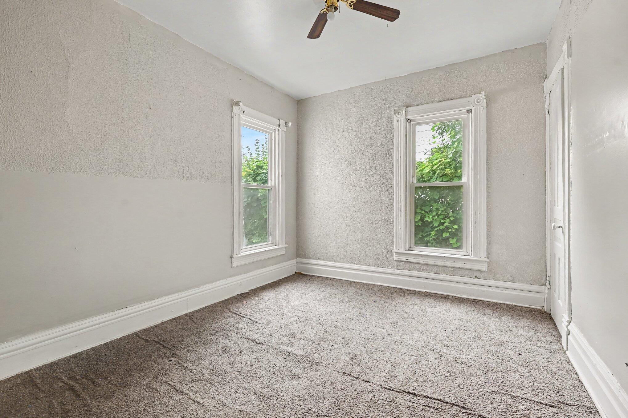 1110 Hotop Avenue Property Photo 16