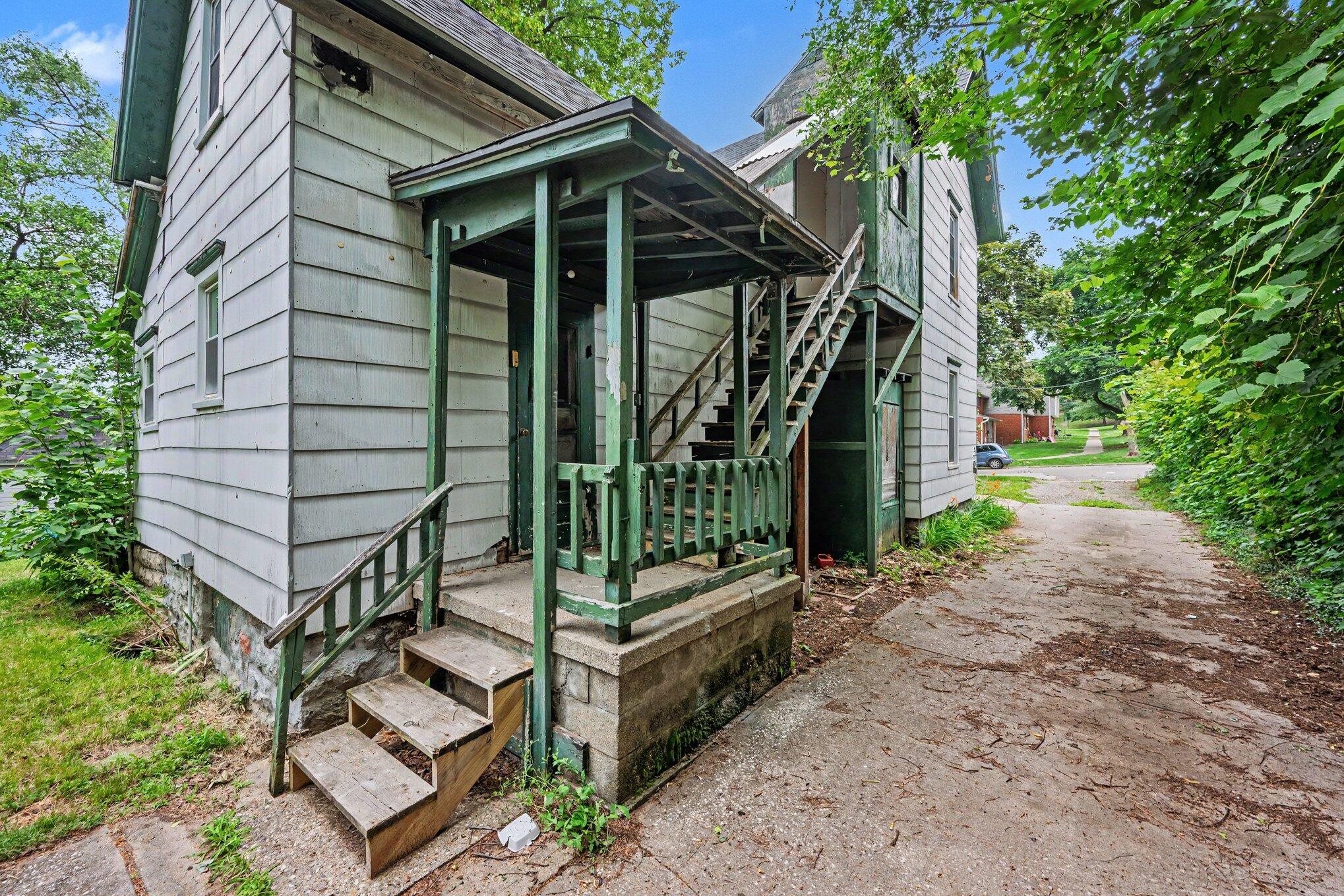 1110 Hotop Avenue Property Photo 26