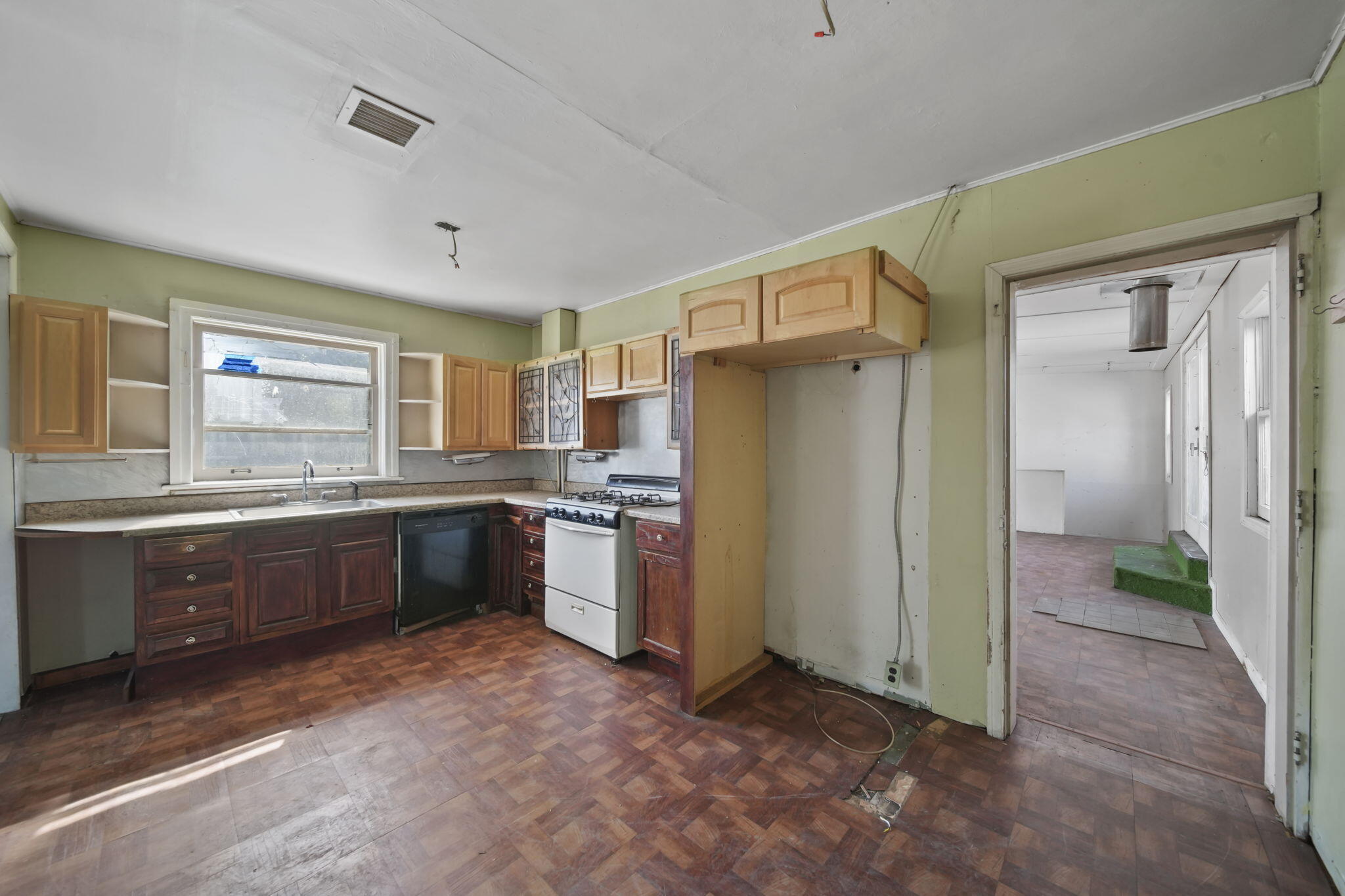 1314 Lansing Avenue Property Photo 27