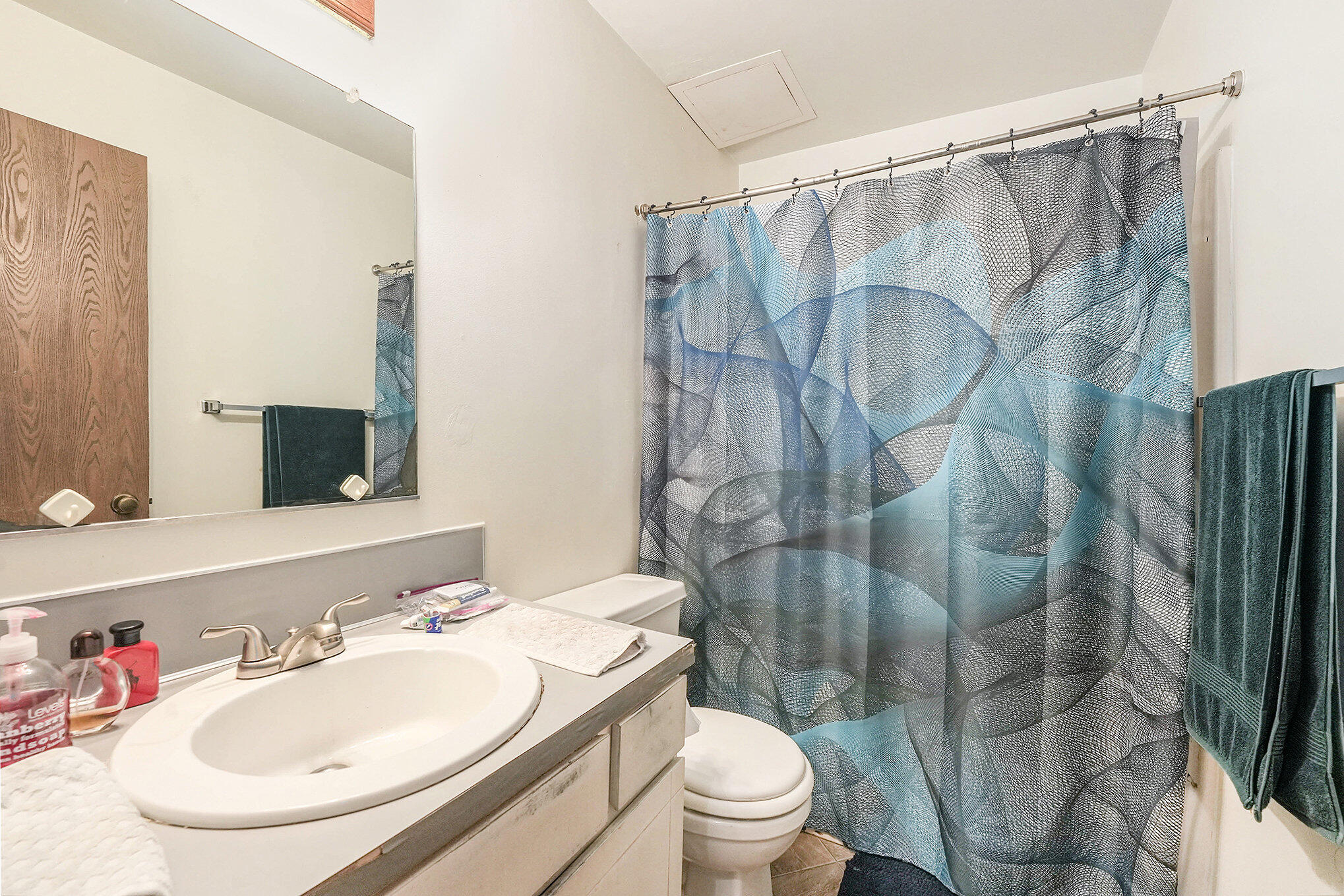 403 Stratford Way Property Photo 23