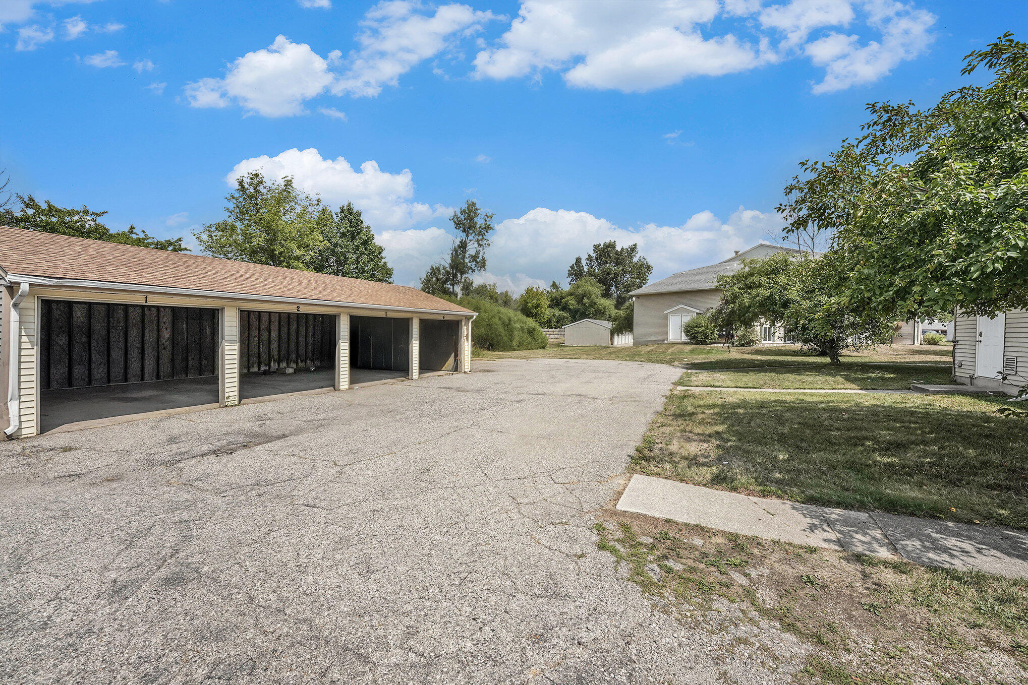 403 Stratford Way Property Photo 25