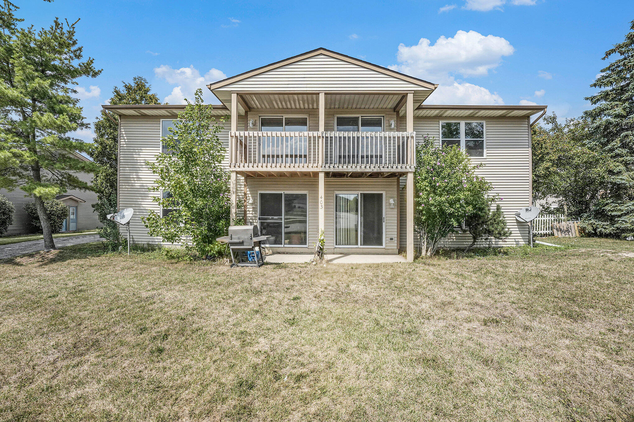 403 Stratford Way Property Photo 26