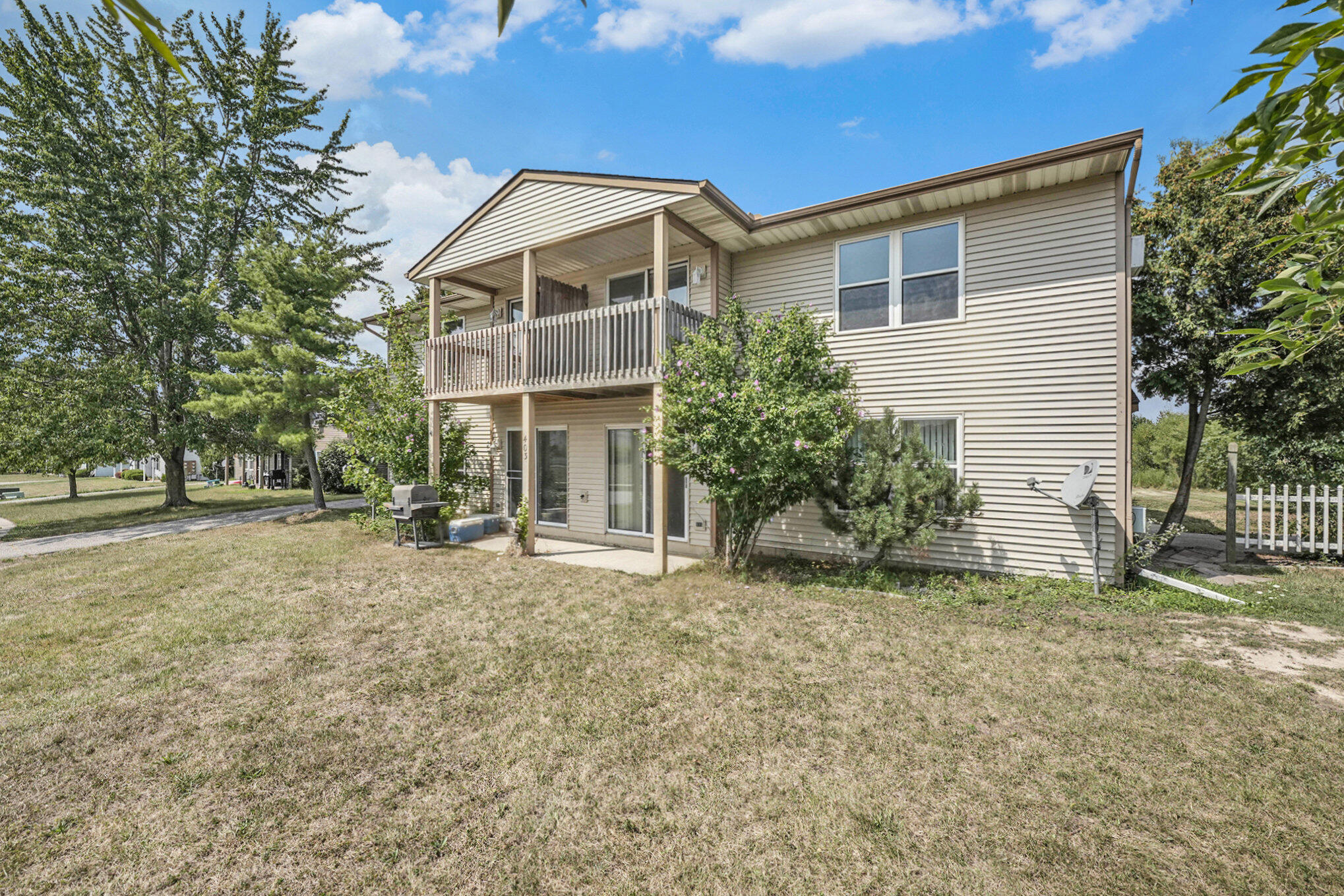 403 Stratford Way Property Photo 27