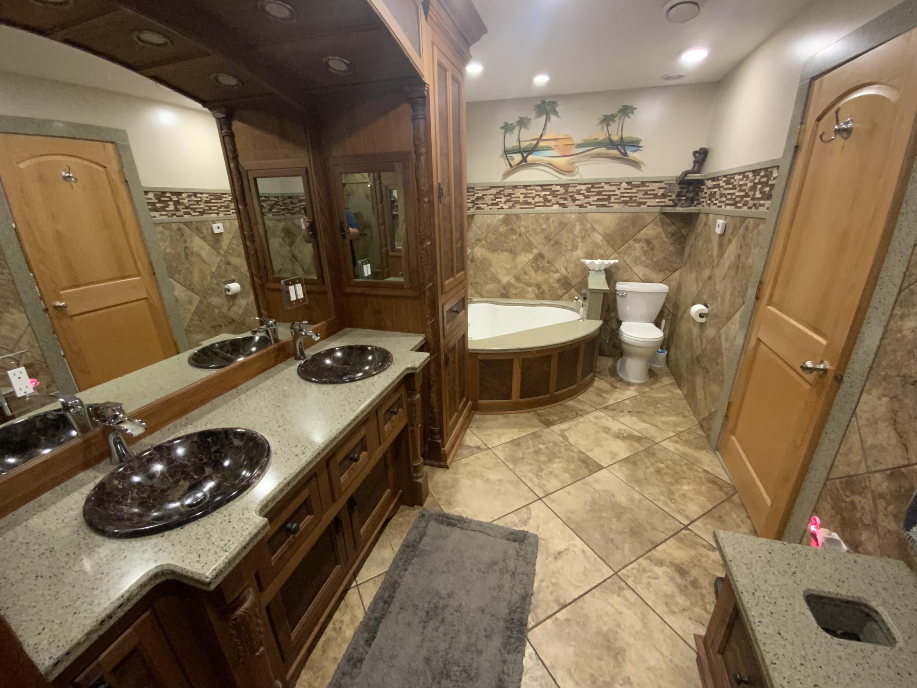 4350 Bailey Road Property Photo 5
