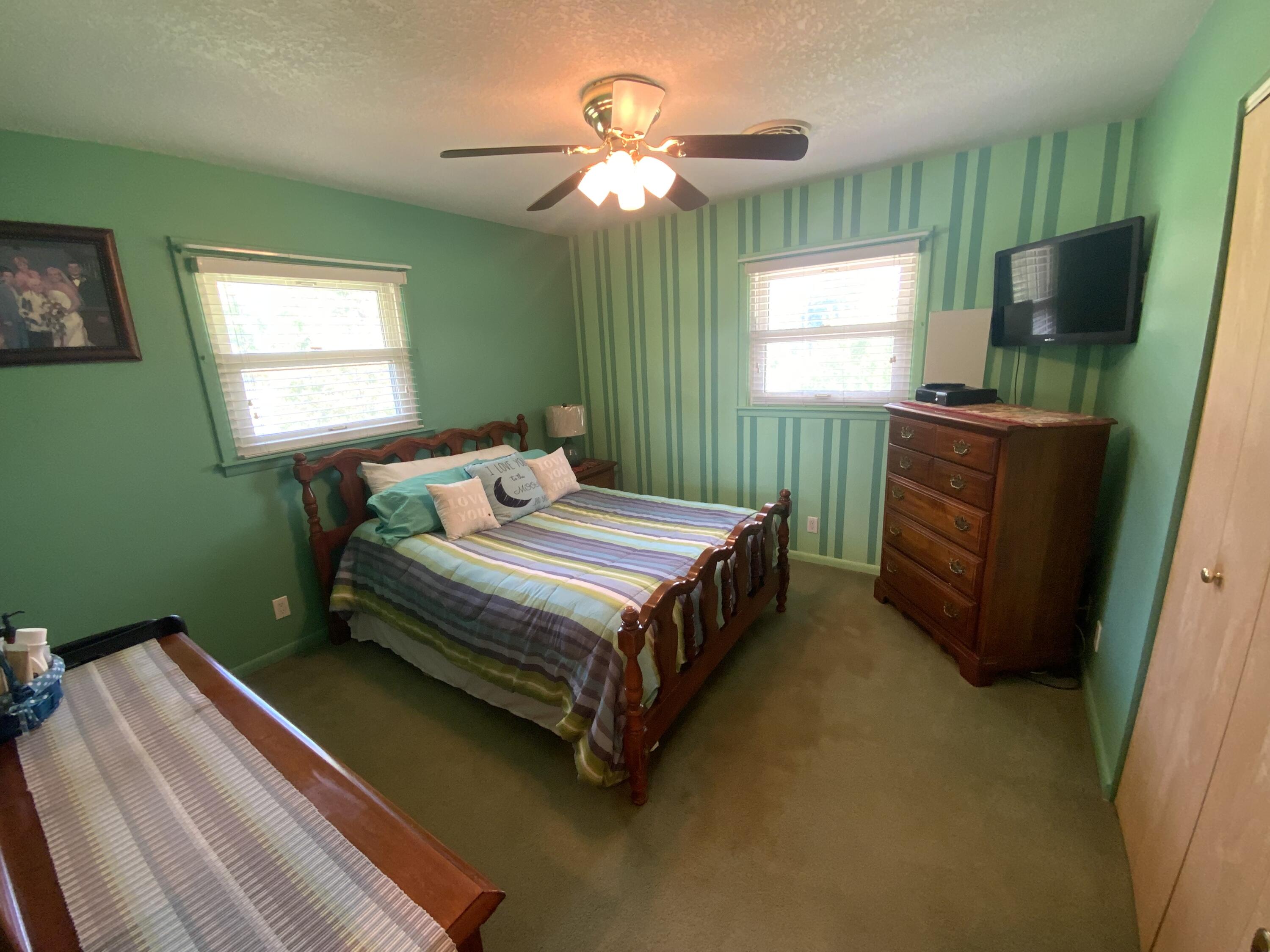4350 Bailey Road Property Photo 11