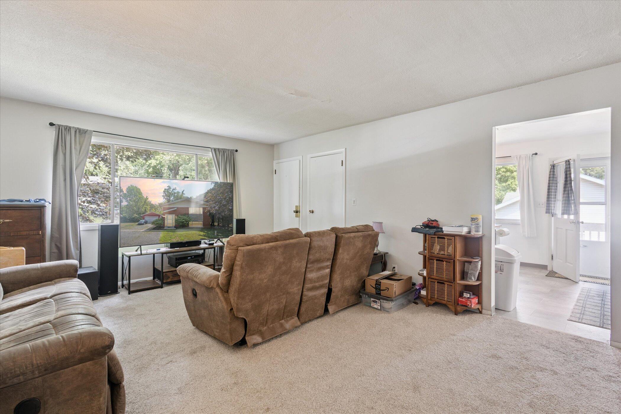 7039 Curtis Drive Property Photo 9