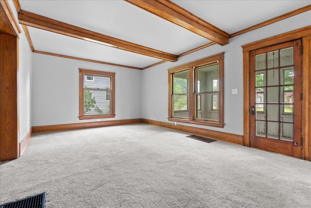 916 Wildwood Avenue Property Photo 8