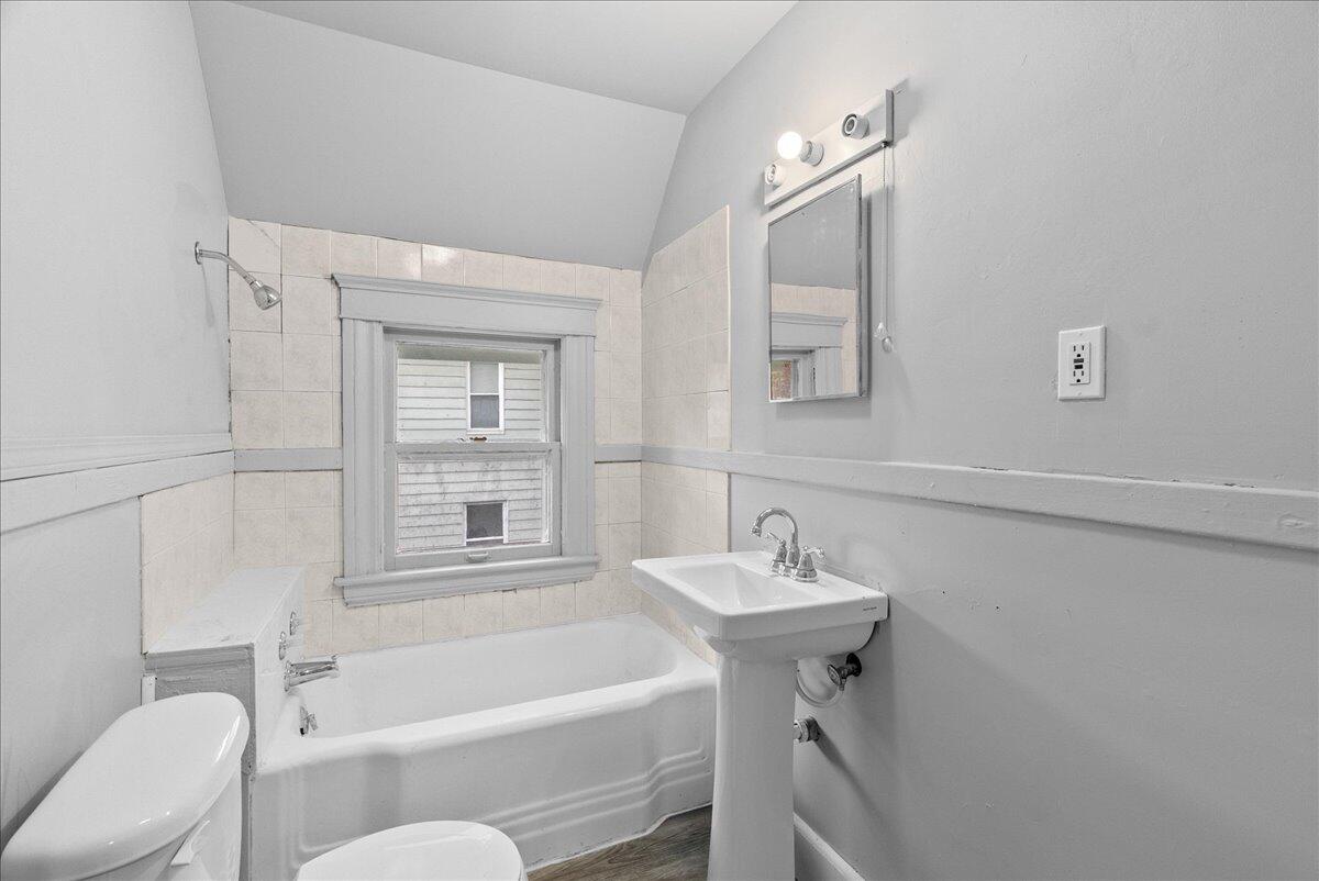 916 Wildwood Avenue Property Photo 32