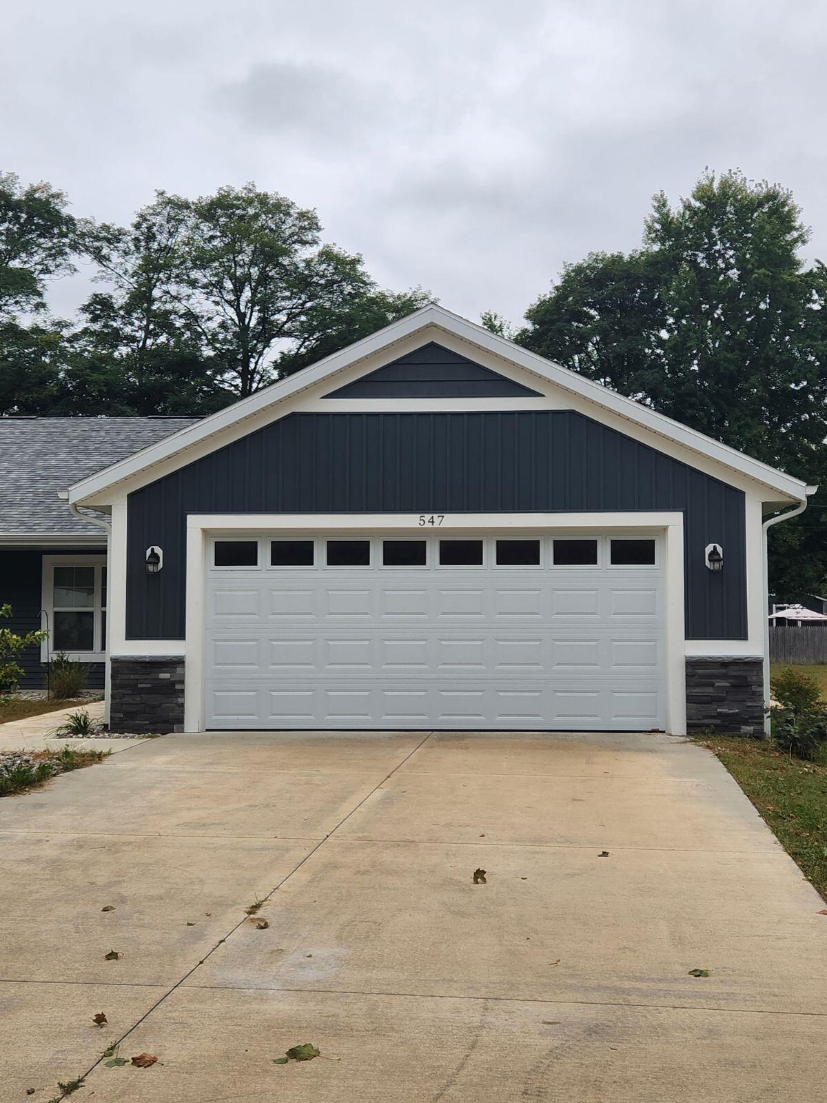 545 N Main Street Property Photo 3