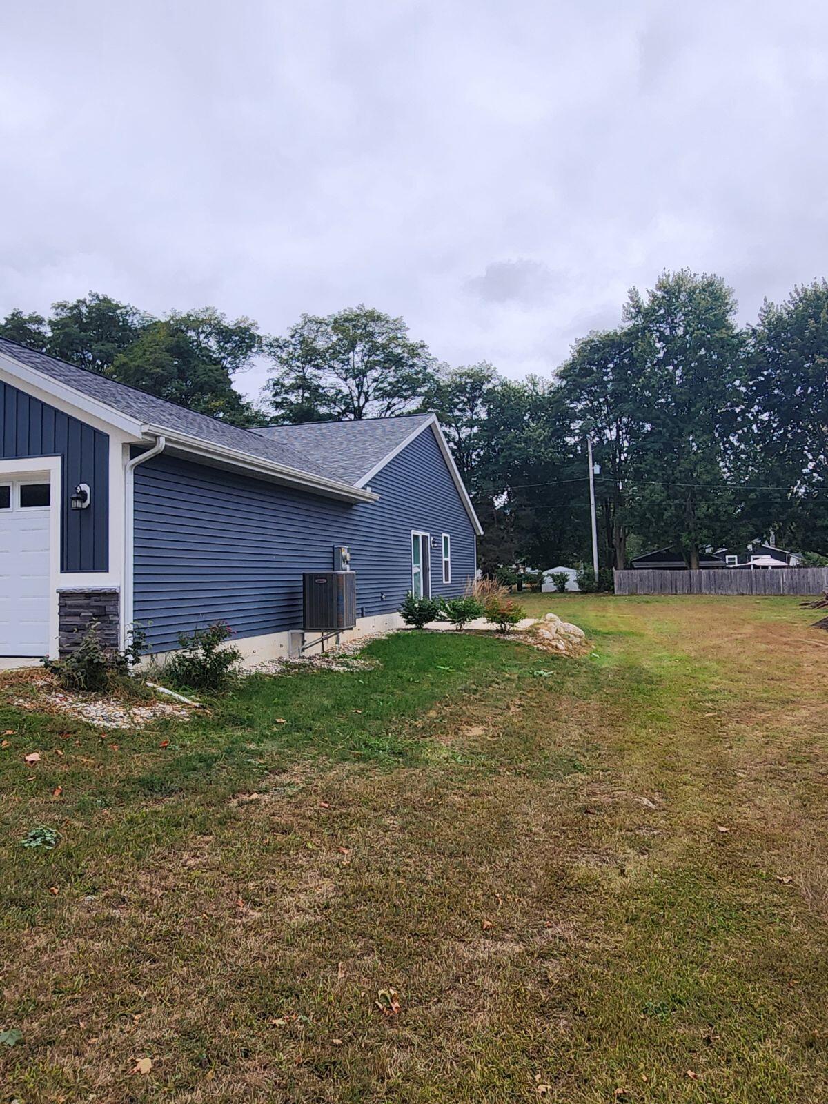 545 N Main Street Property Photo 4