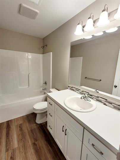 545 N Main Street Property Photo 15