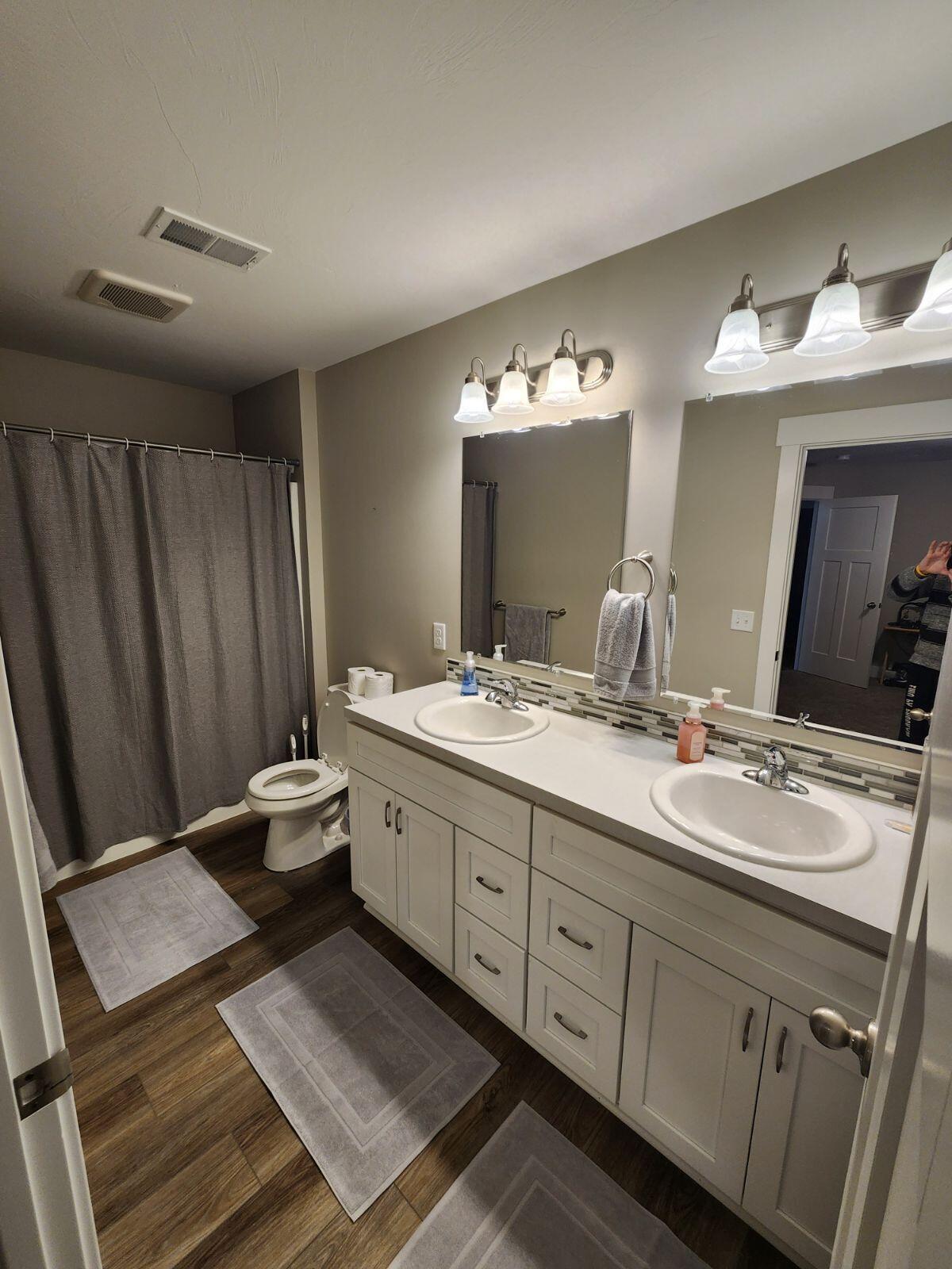 545 N Main Street Property Photo 25