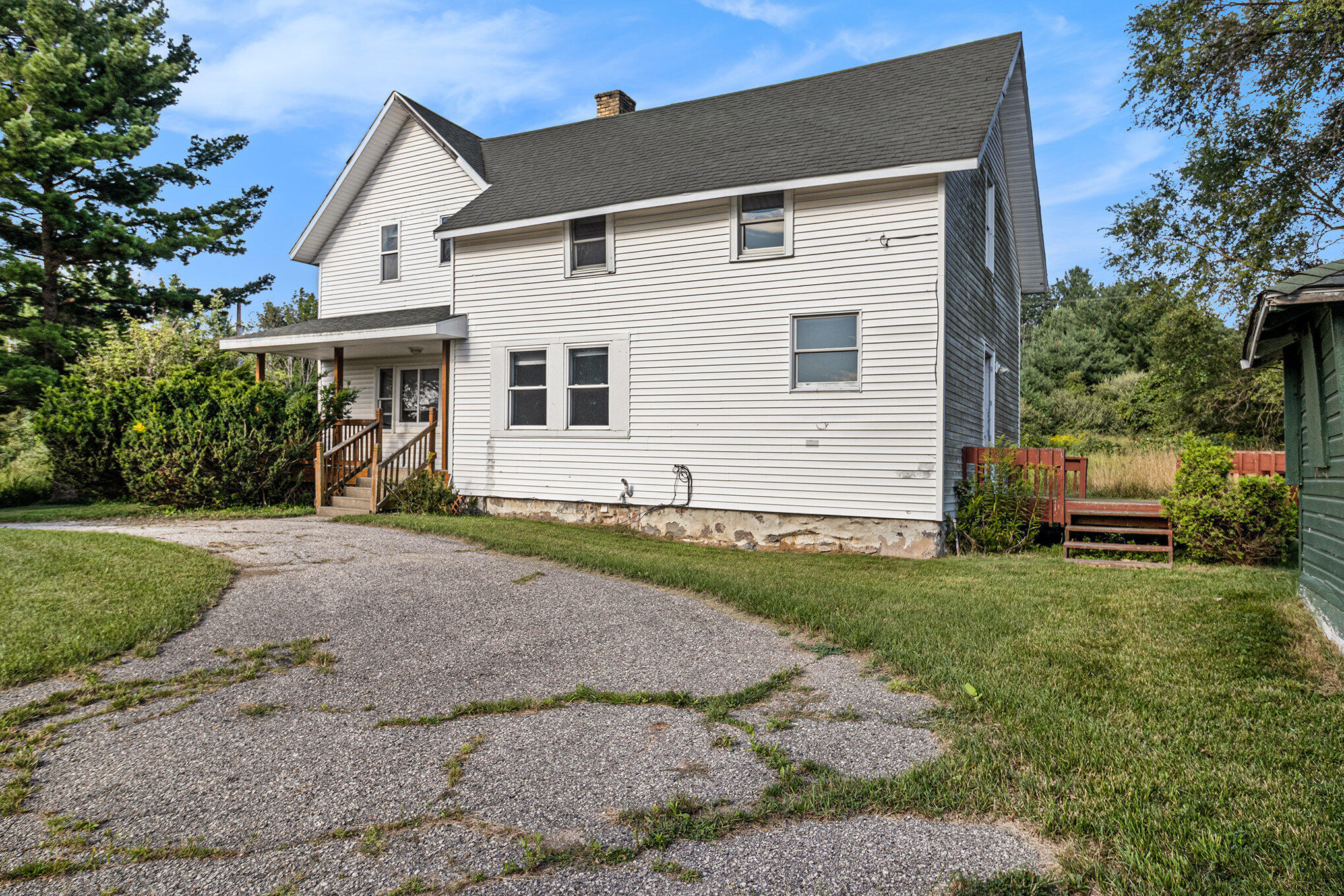 20916 12 Mile Road Property Photo 3