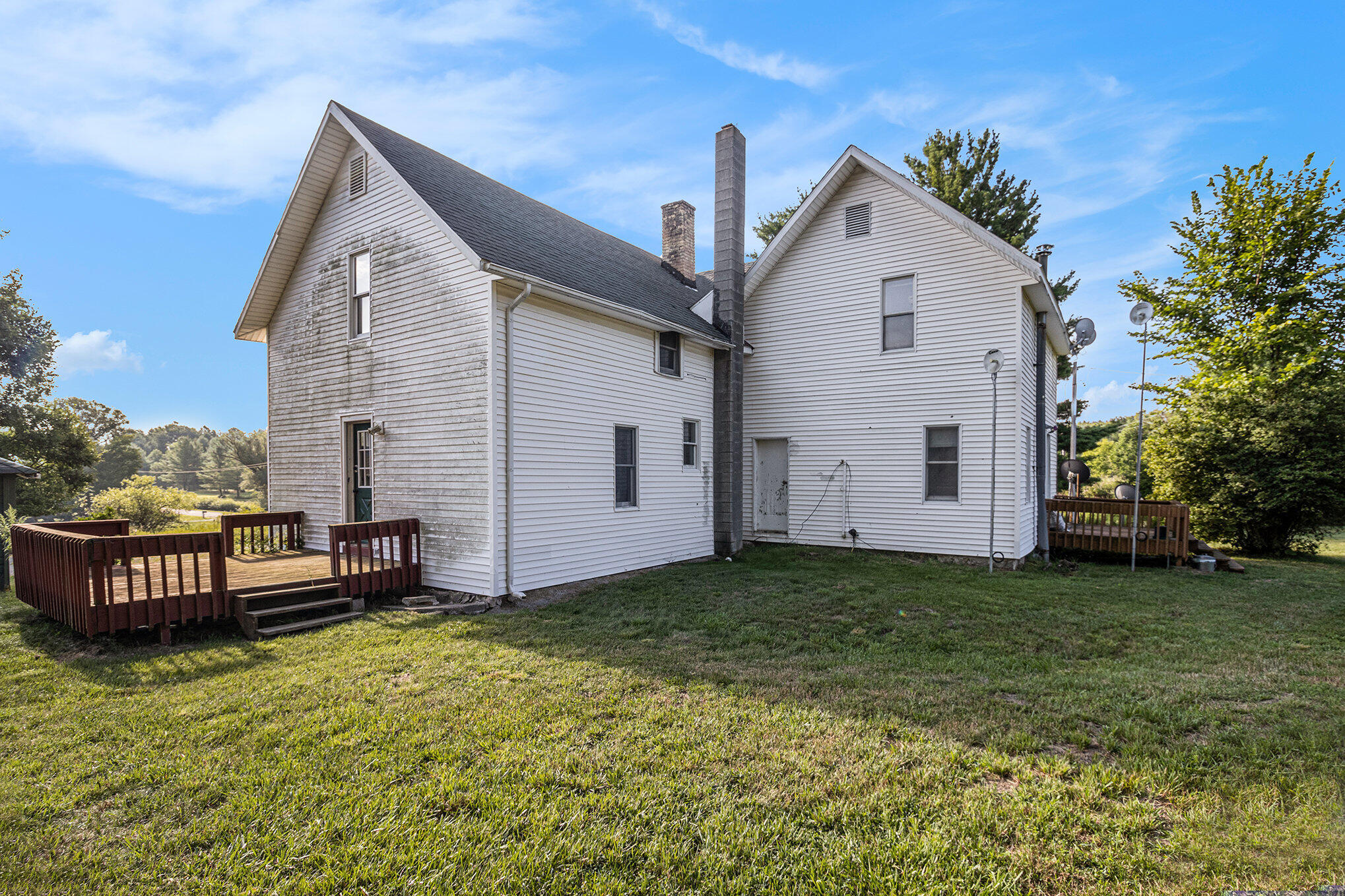 20916 12 Mile Road Property Photo 6