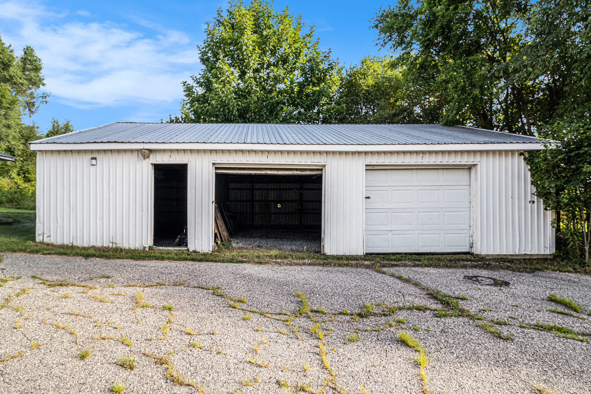 20916 12 Mile Road Property Photo 9