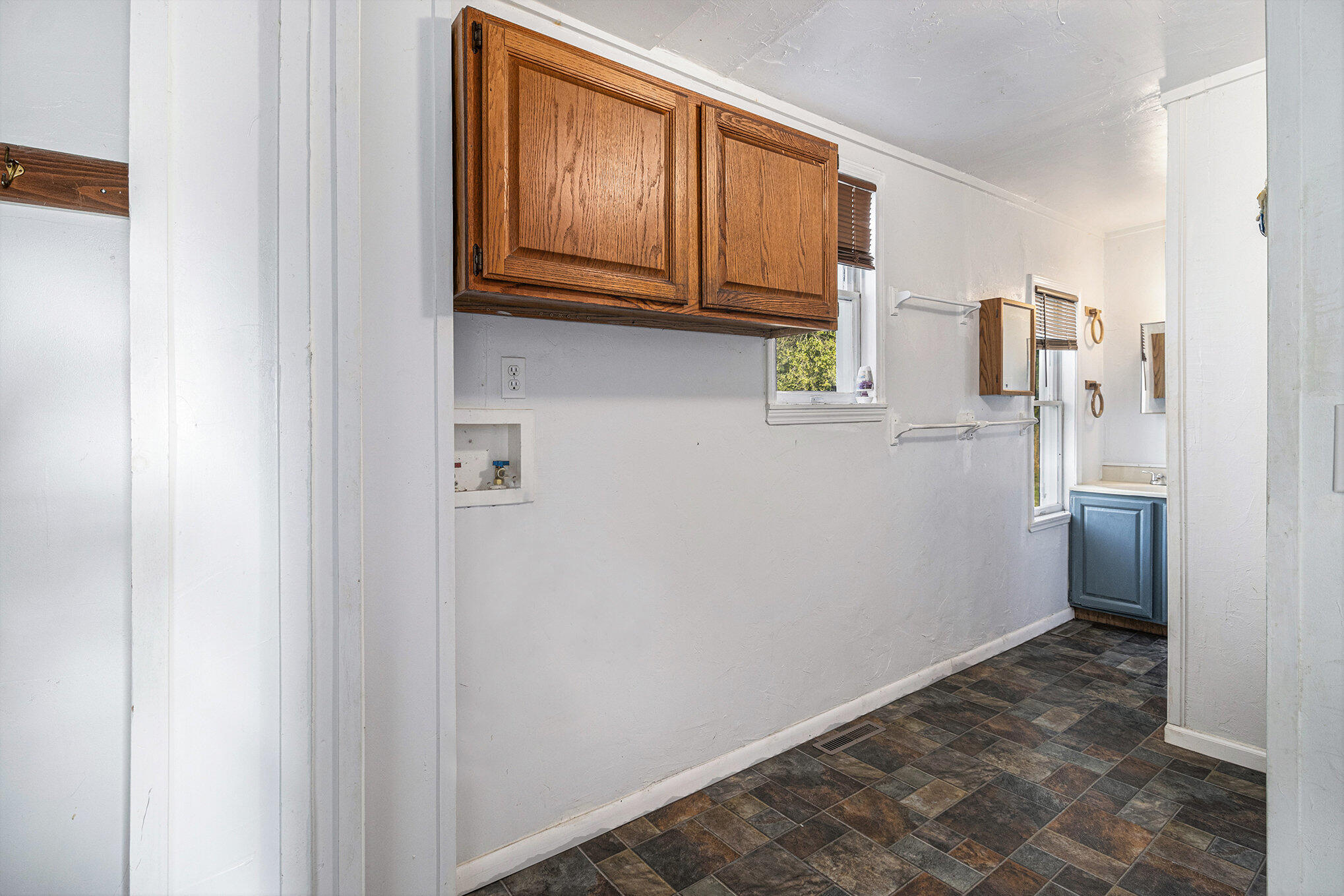 20916 12 Mile Road Property Photo 29