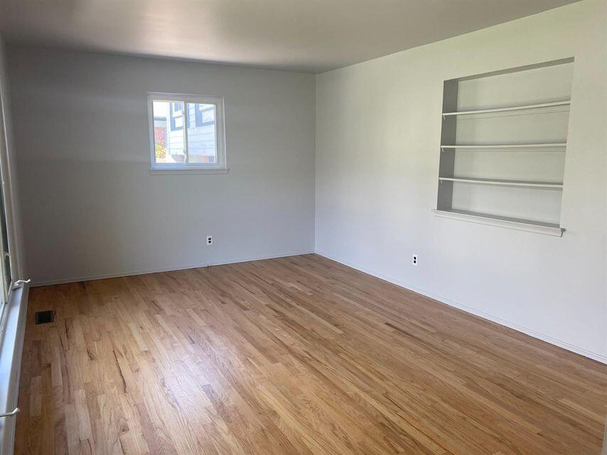 2160 Georgetown Boulevard Property Photo 3