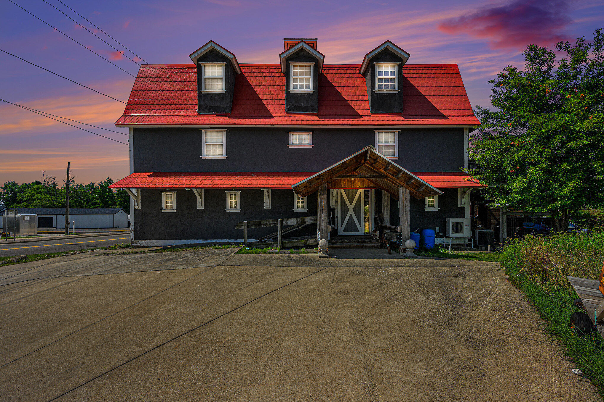 721 E Bridge Street Property Photo 1