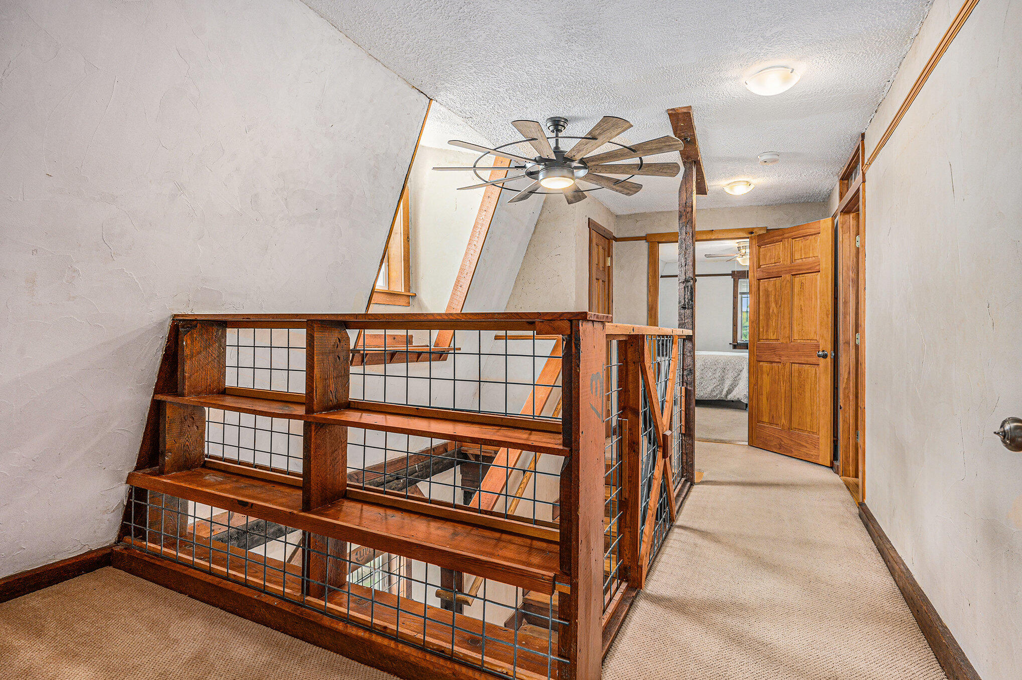 721 E Bridge Street Property Photo 6