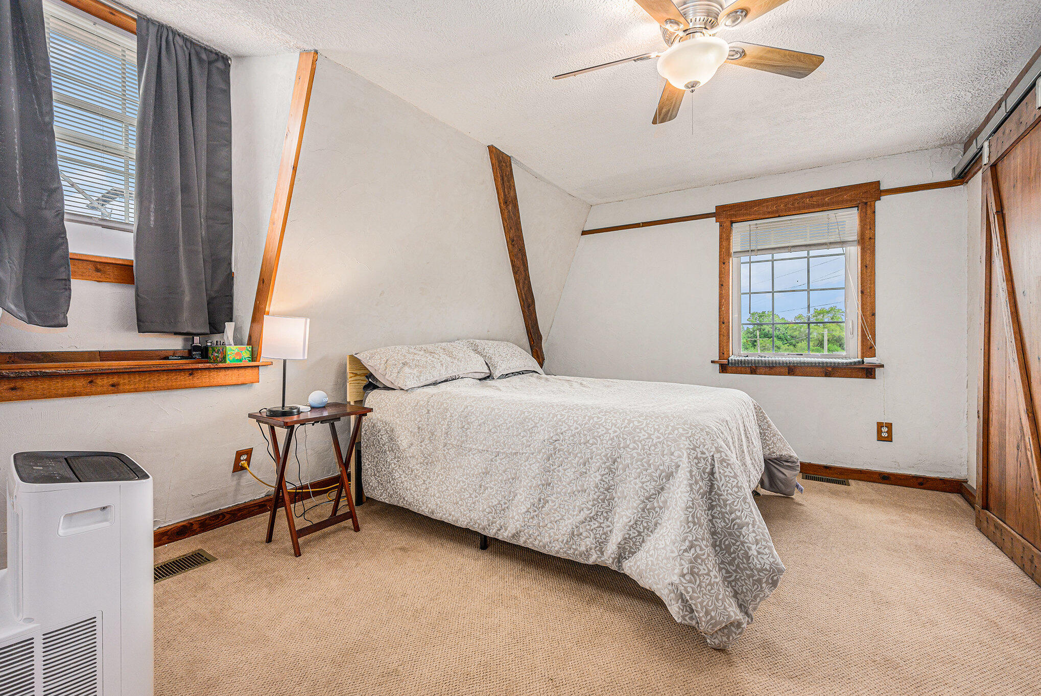 721 E Bridge Street Property Photo 8