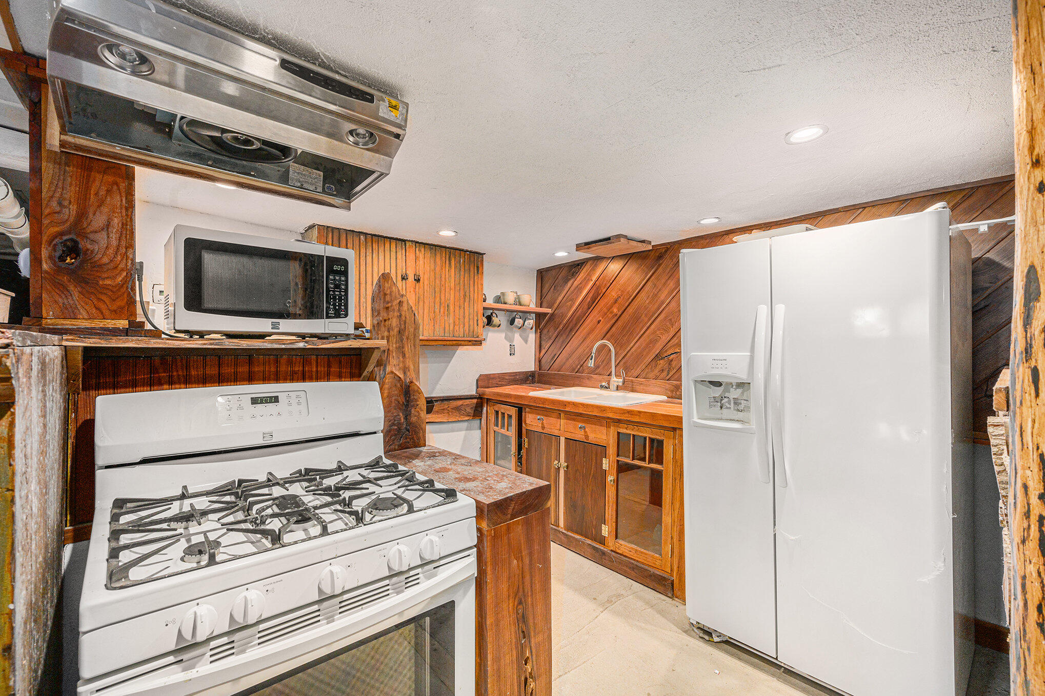 721 E Bridge Street Property Photo 11