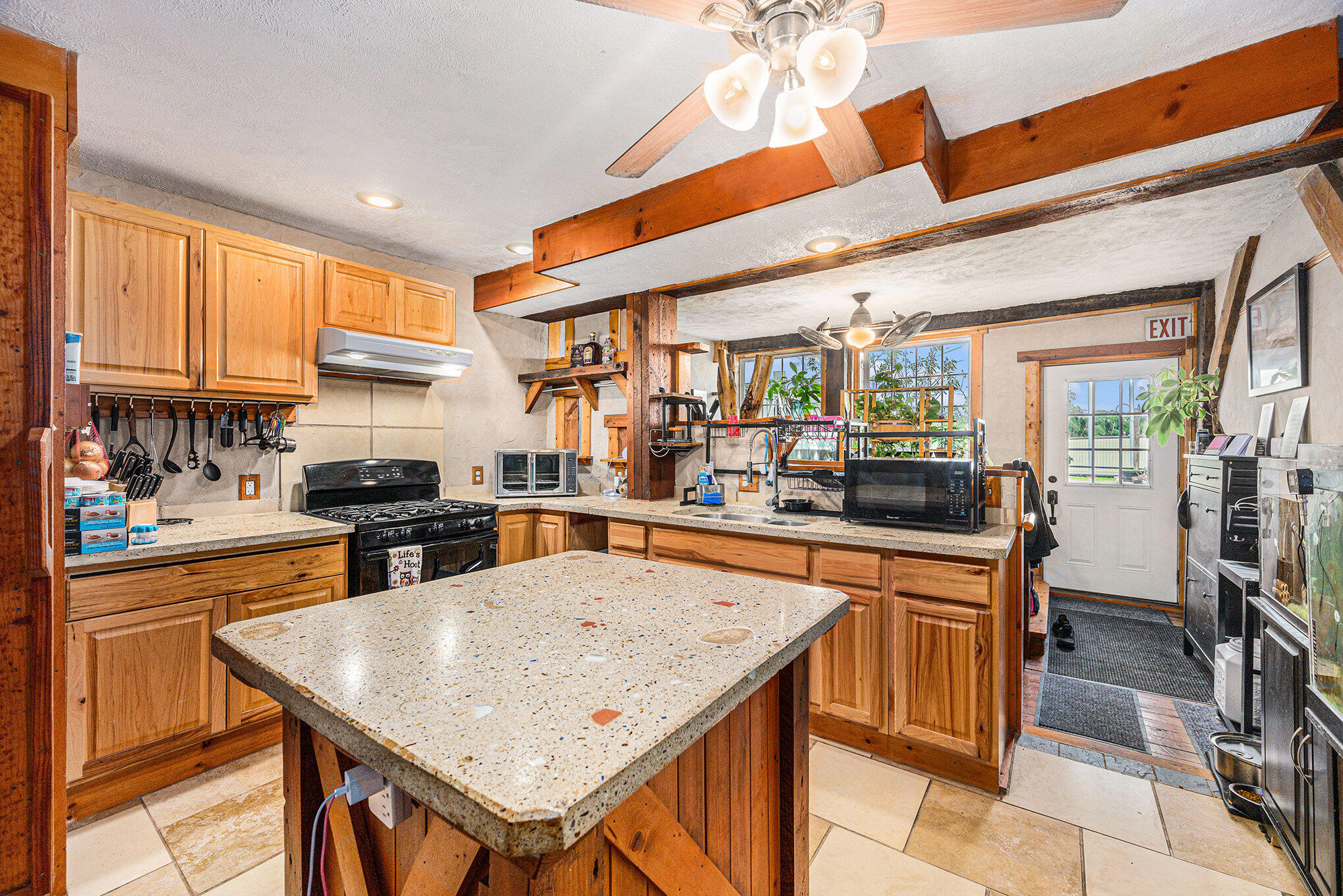 721 E Bridge Street Property Photo 15