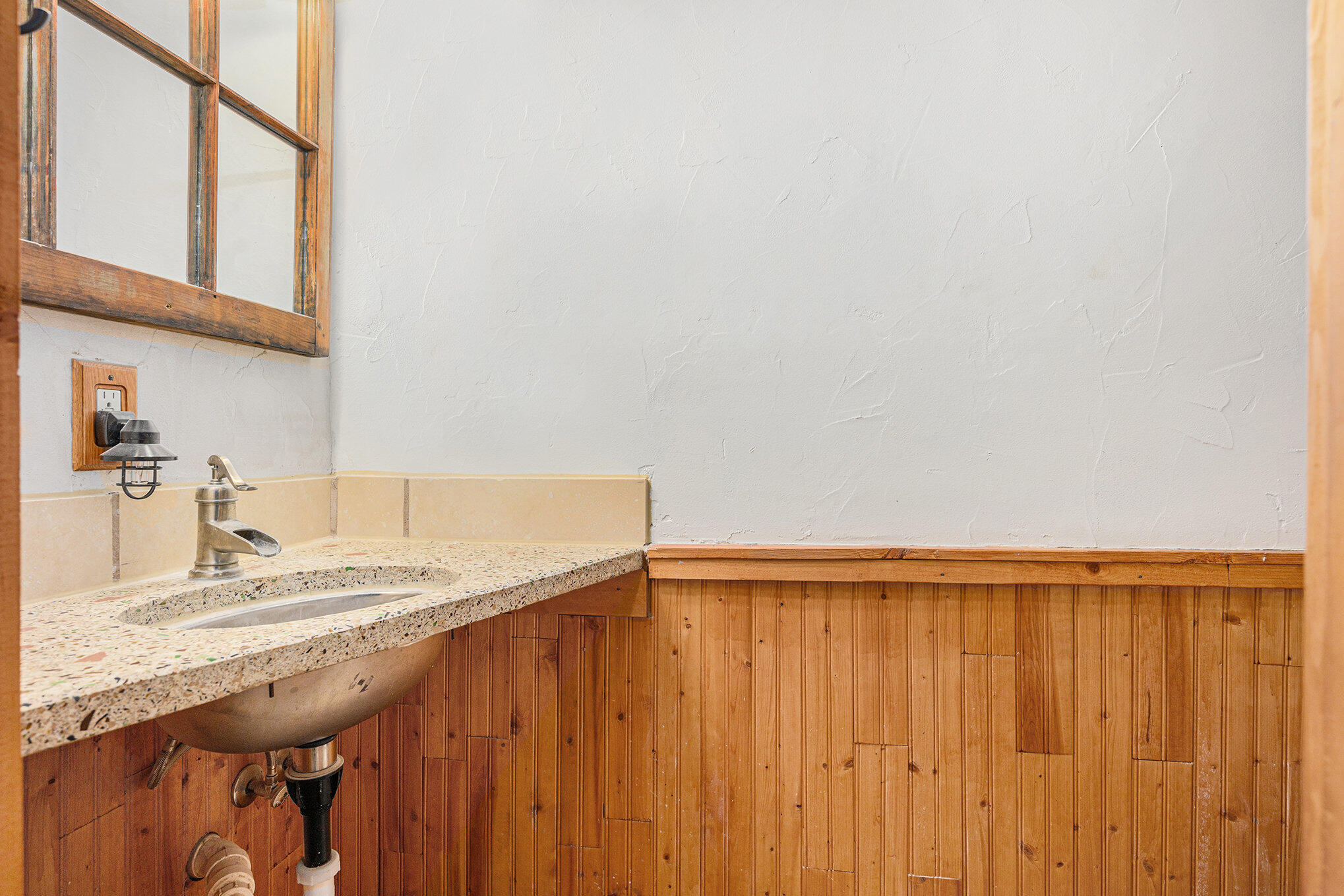 721 E Bridge Street Property Photo 17