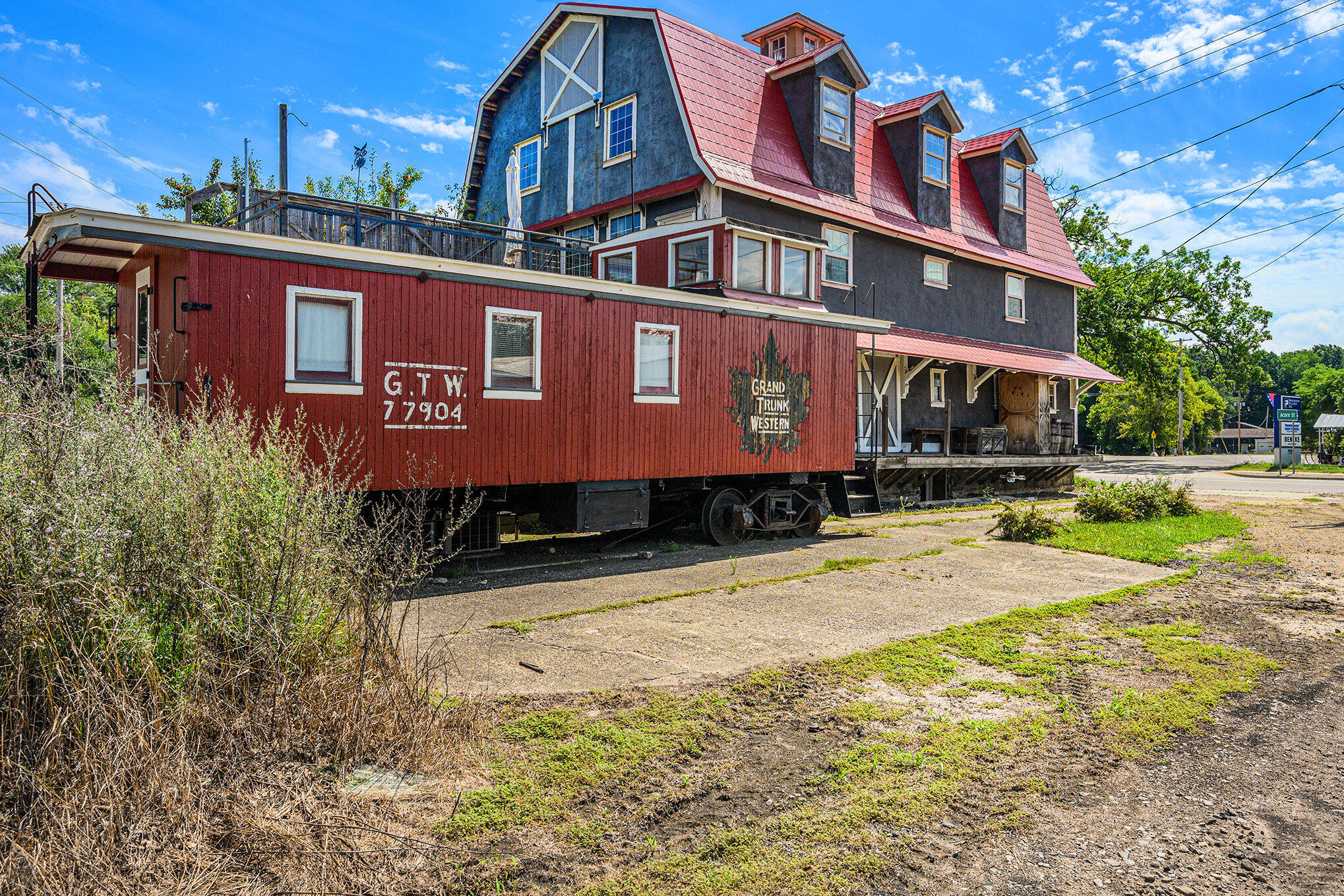 721 E Bridge Street Property Photo 24