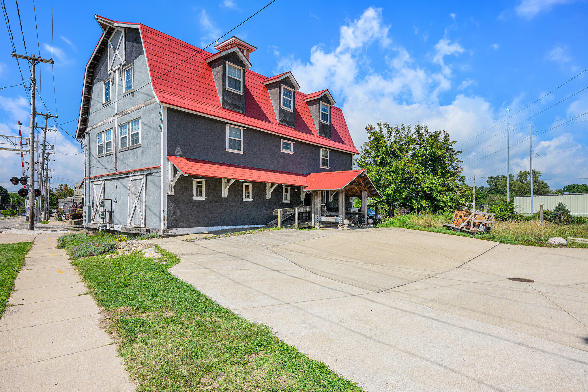 721 E Bridge Street Property Photo 26