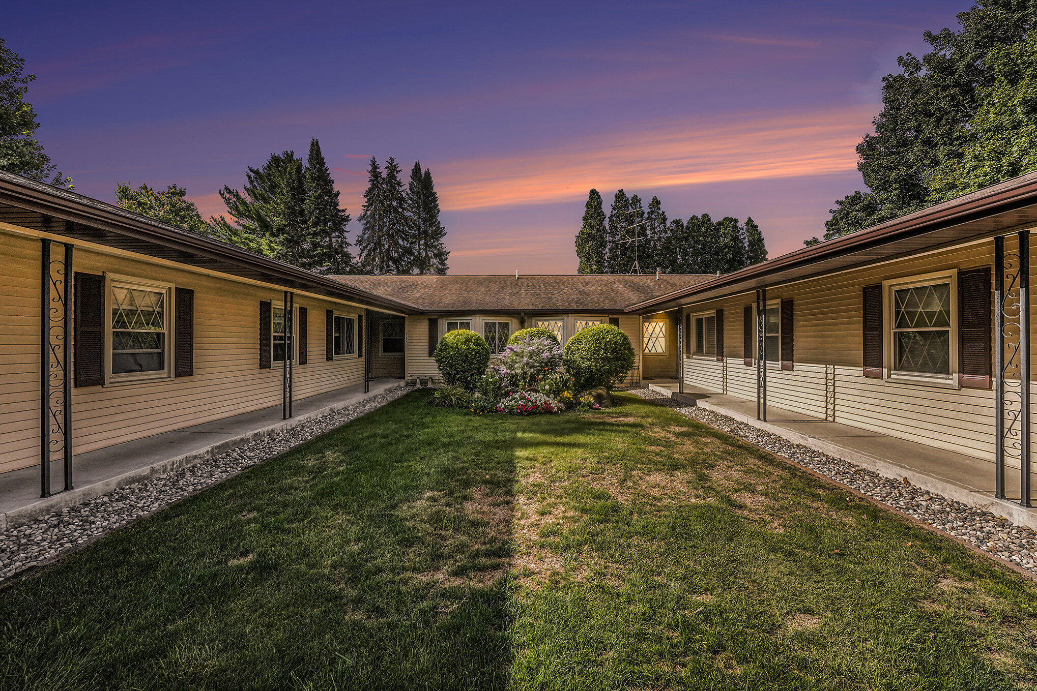 7373 Pine Grove Drive Property Photo 1