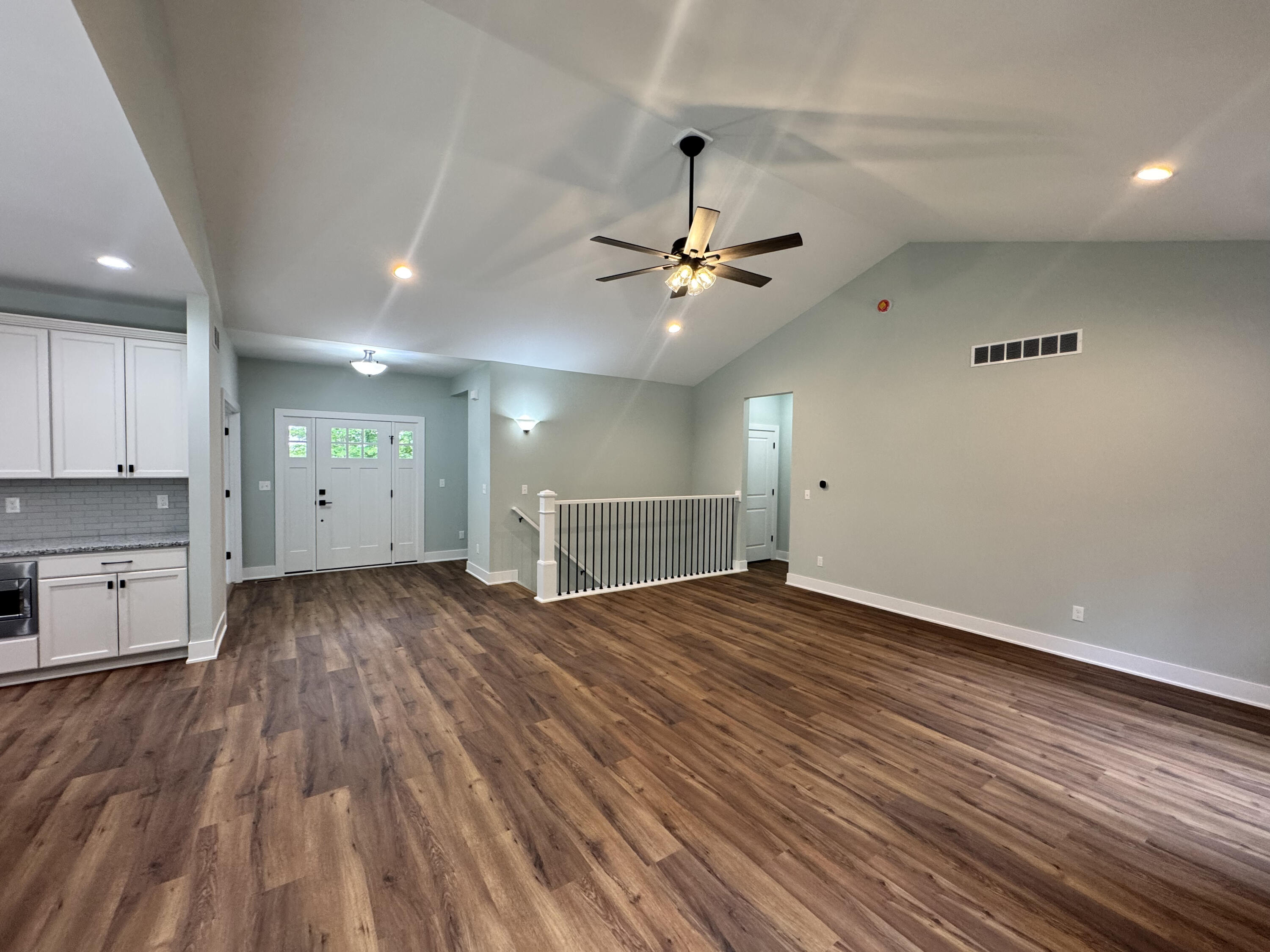 9931 White Tail Drive Property Photo 10