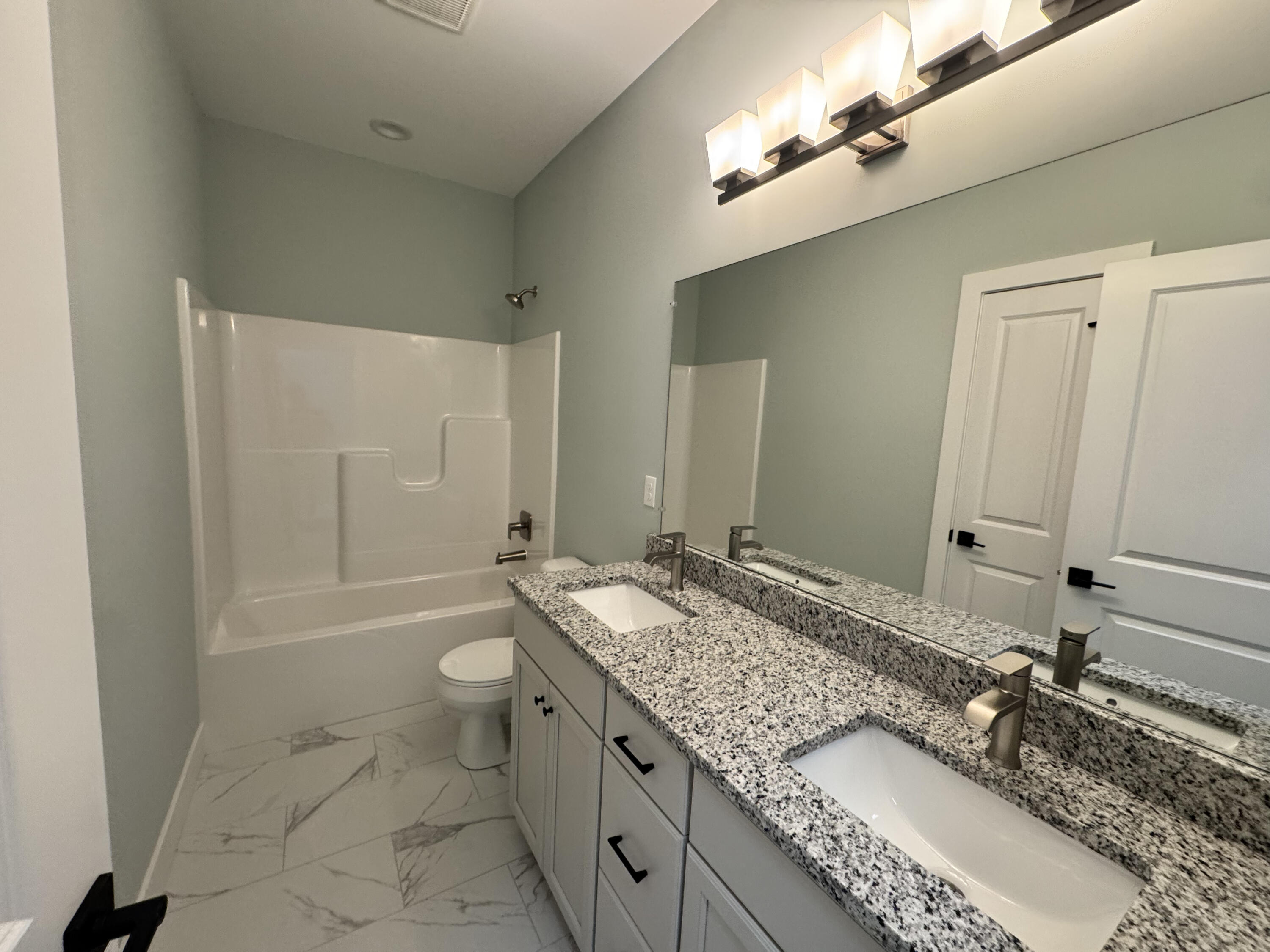 9931 White Tail Drive Property Photo 18