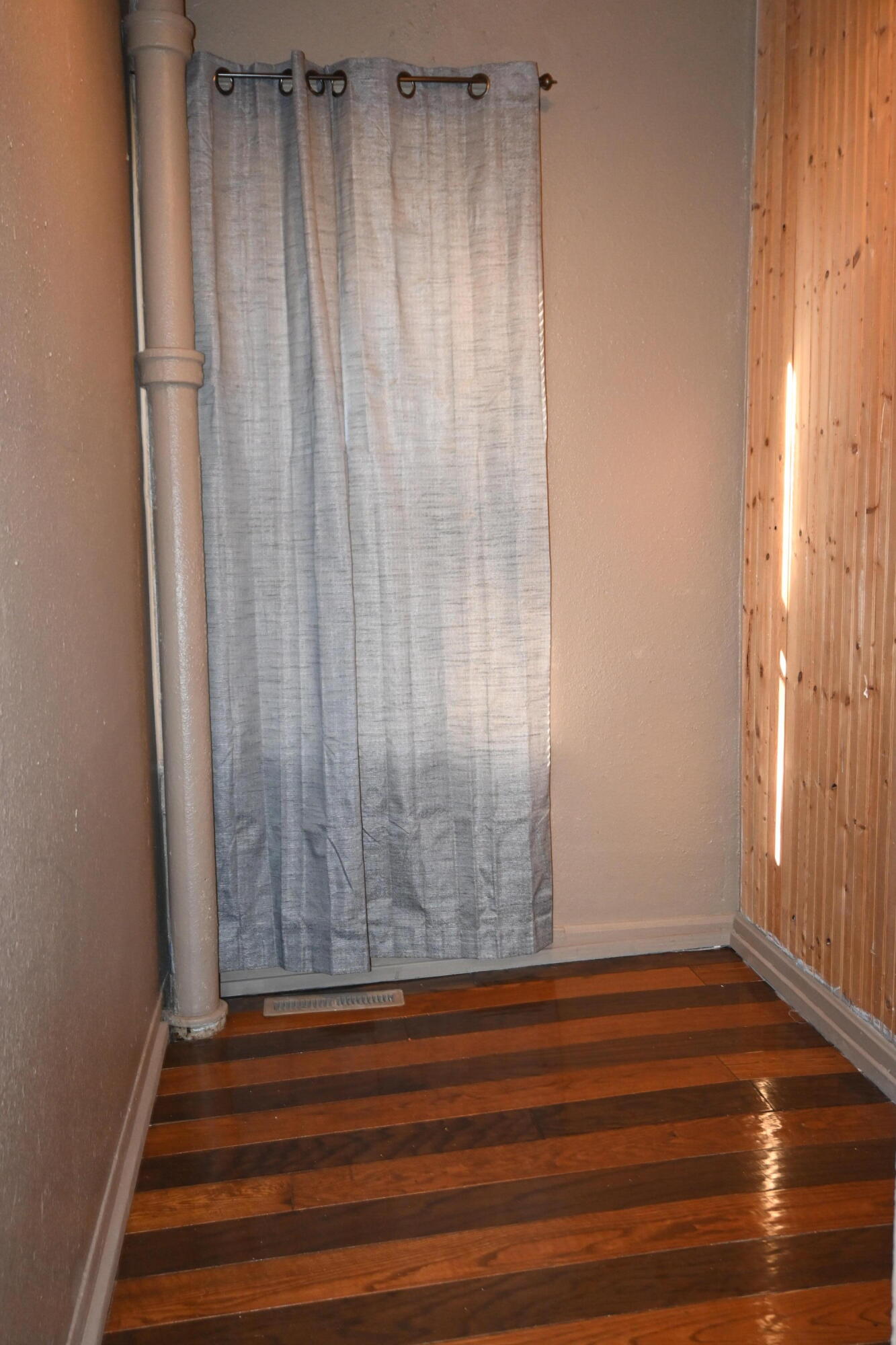 210 Amity Avenue Property Photo 7