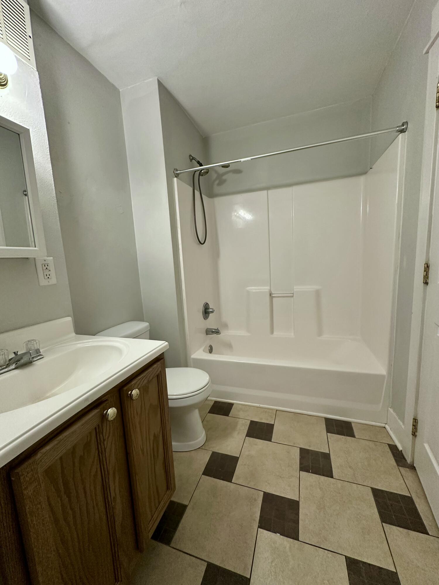 1336 Portage Street Property Photo 11