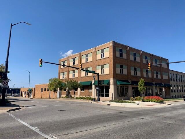 166 S River Avenue Property Photo 1