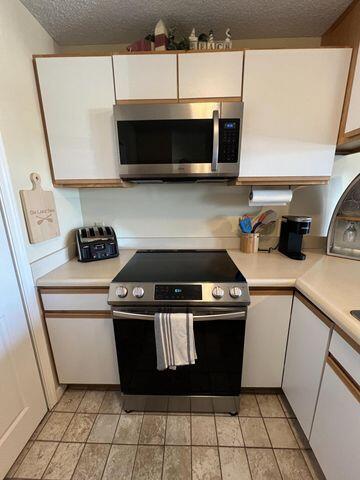 114 Millpoint Drive 14 Property Photo 12