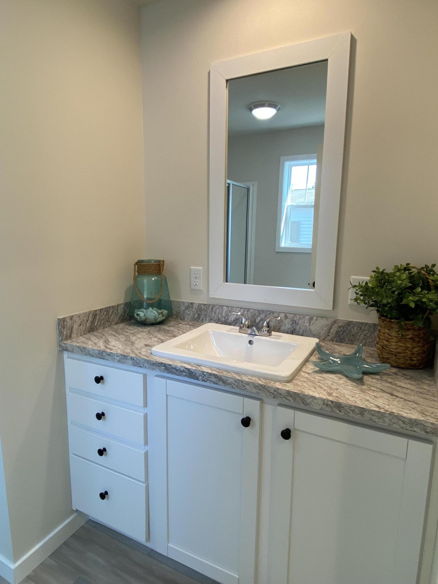 7117 White Oak Circle Property Photo 5
