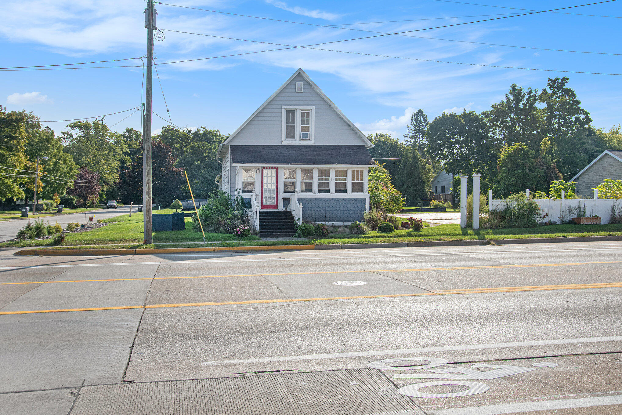 555 Broadway Street Property Photo 7