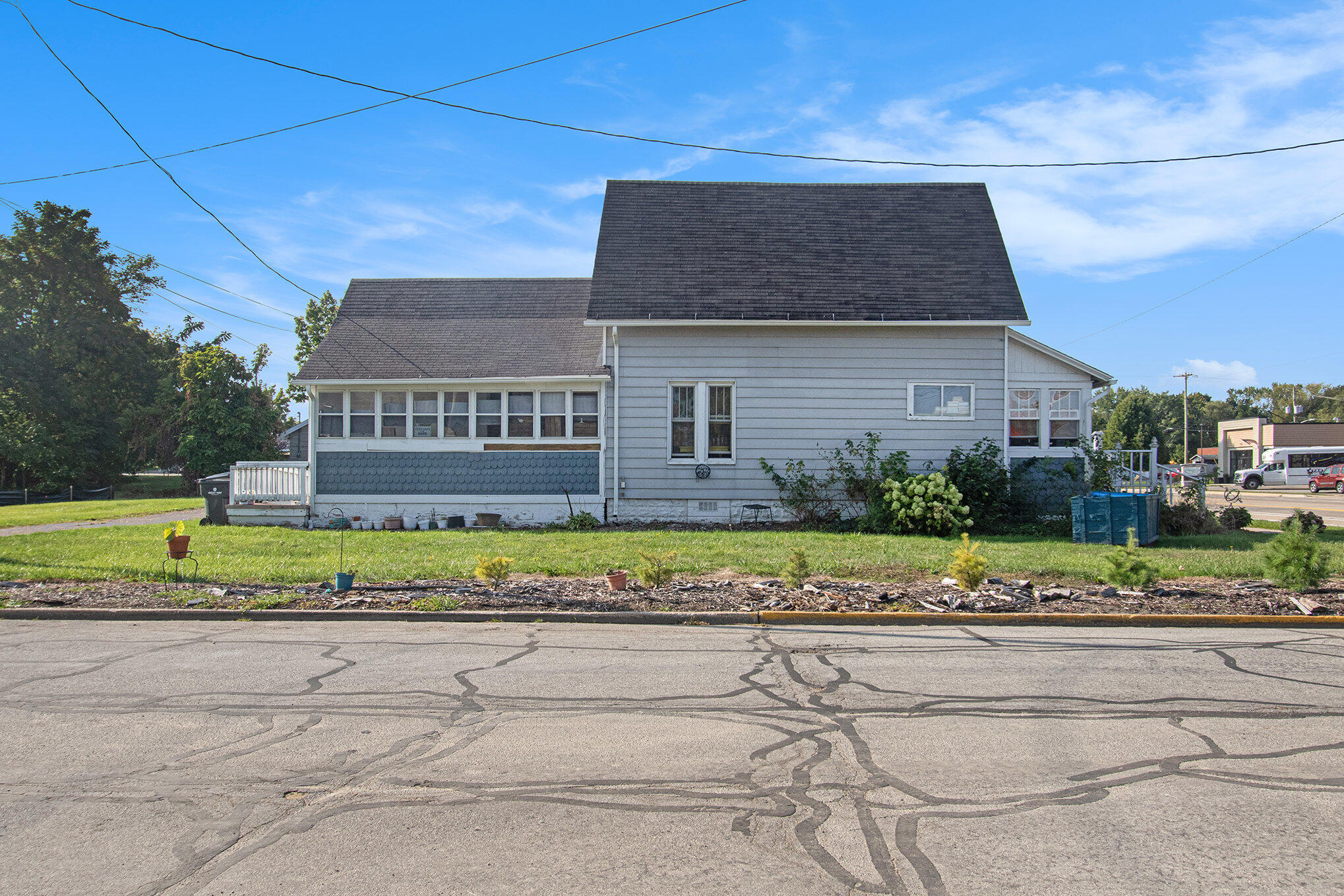 555 Broadway Street Property Photo 9